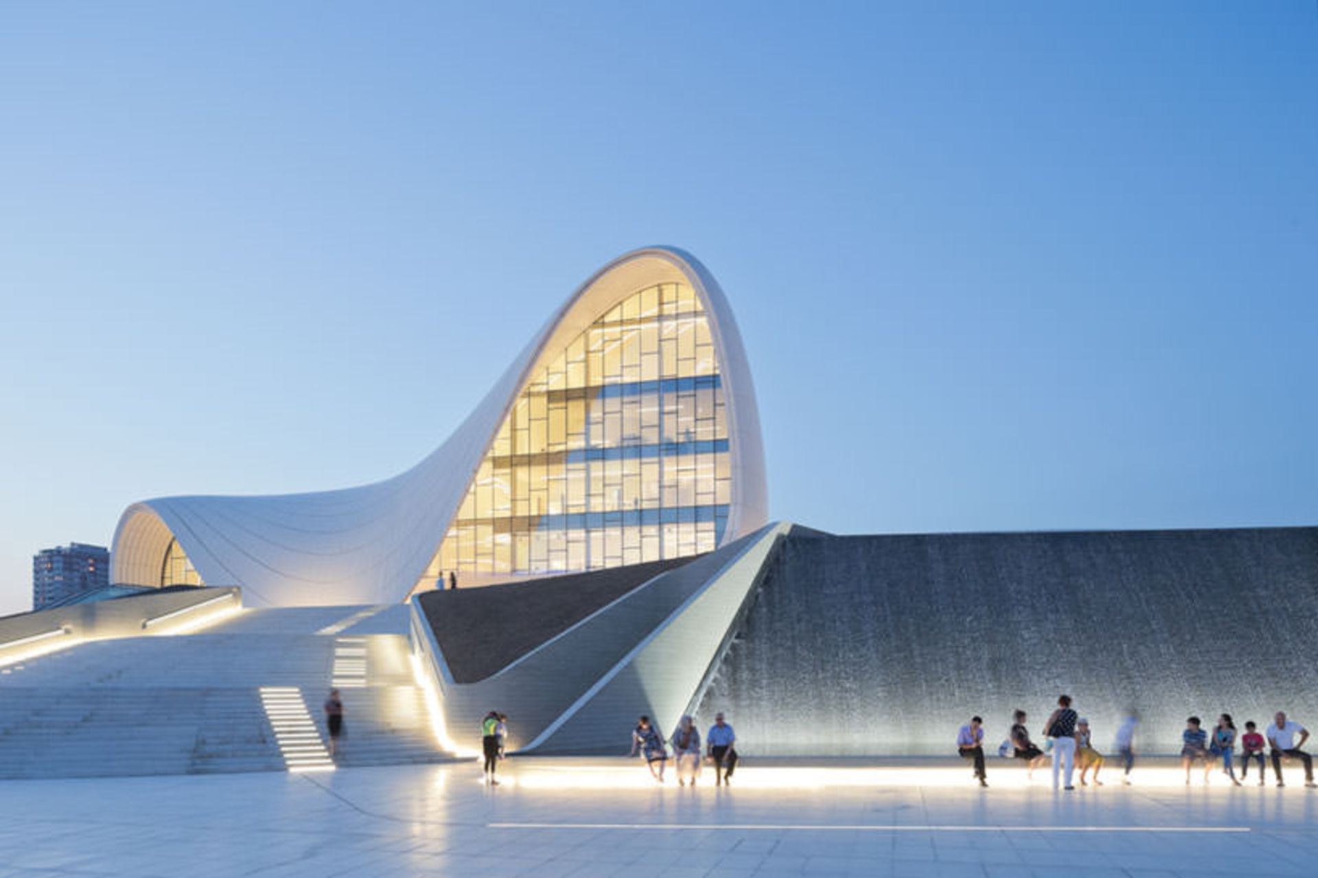 zaha-hadid-heydar-aliyev-center-designboom-04