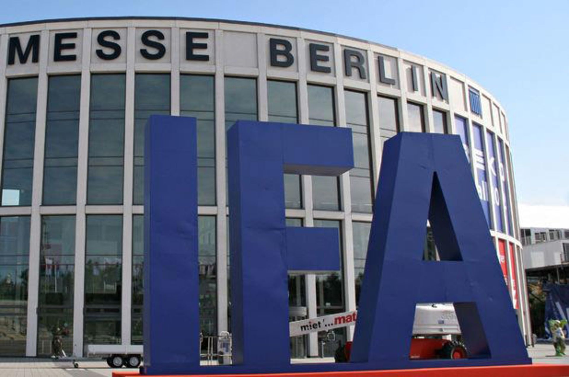 tech-ifa-berlin-logo