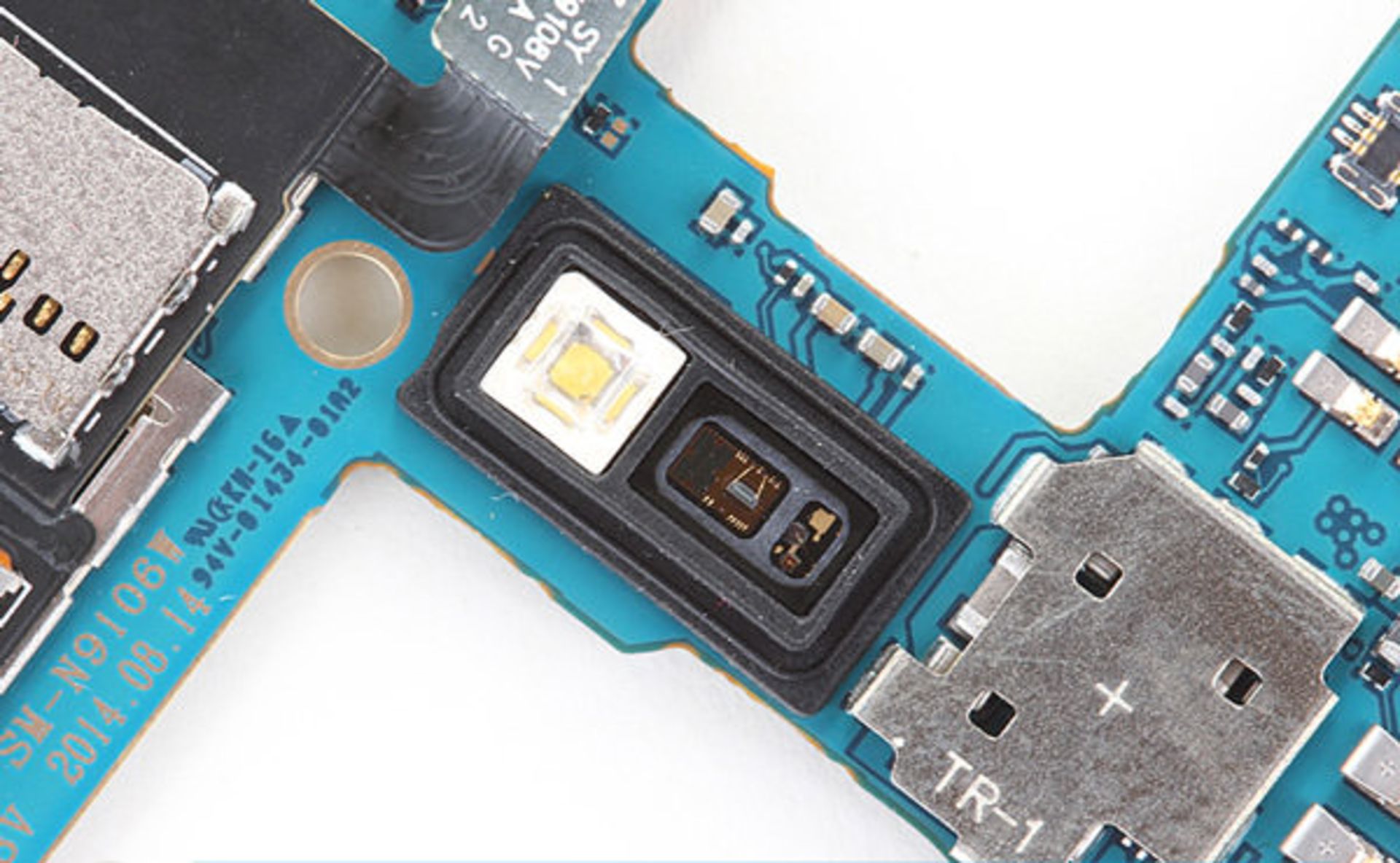 Samsung-Galaxy-Note-4-Disassembly-12