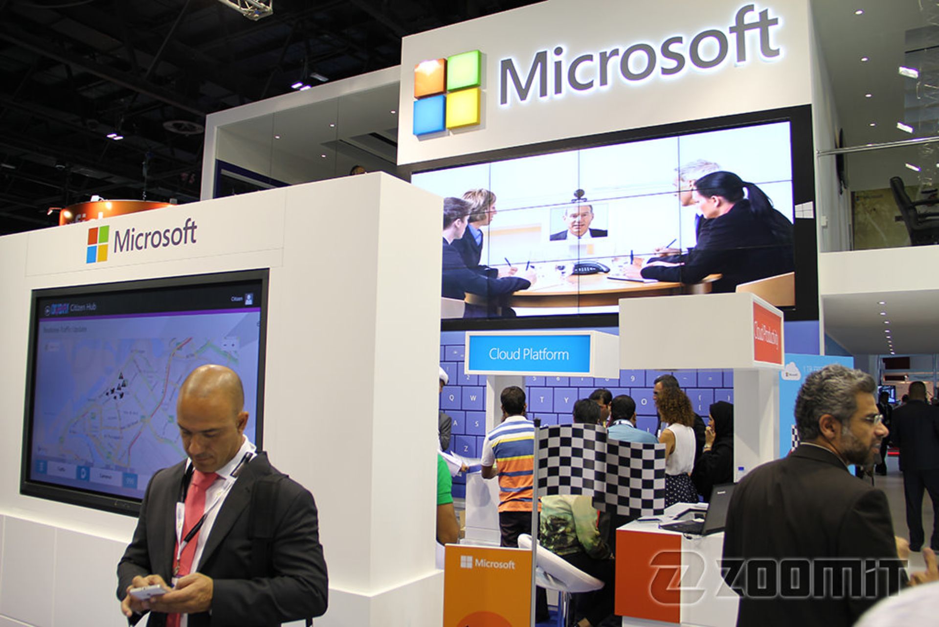 microsoft-booth-gitex-12