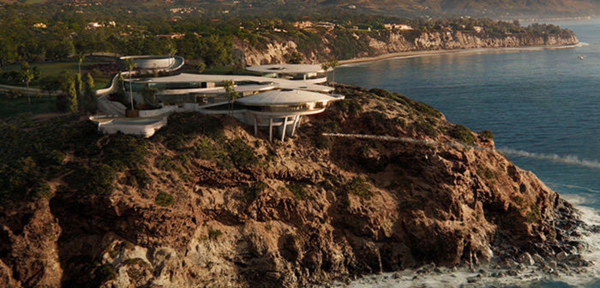 زندگی لوکس به سبک مرد آهنی