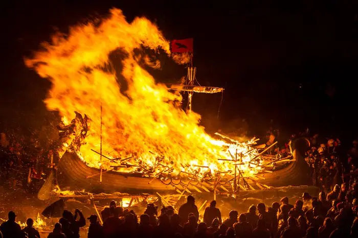 wiking-ship