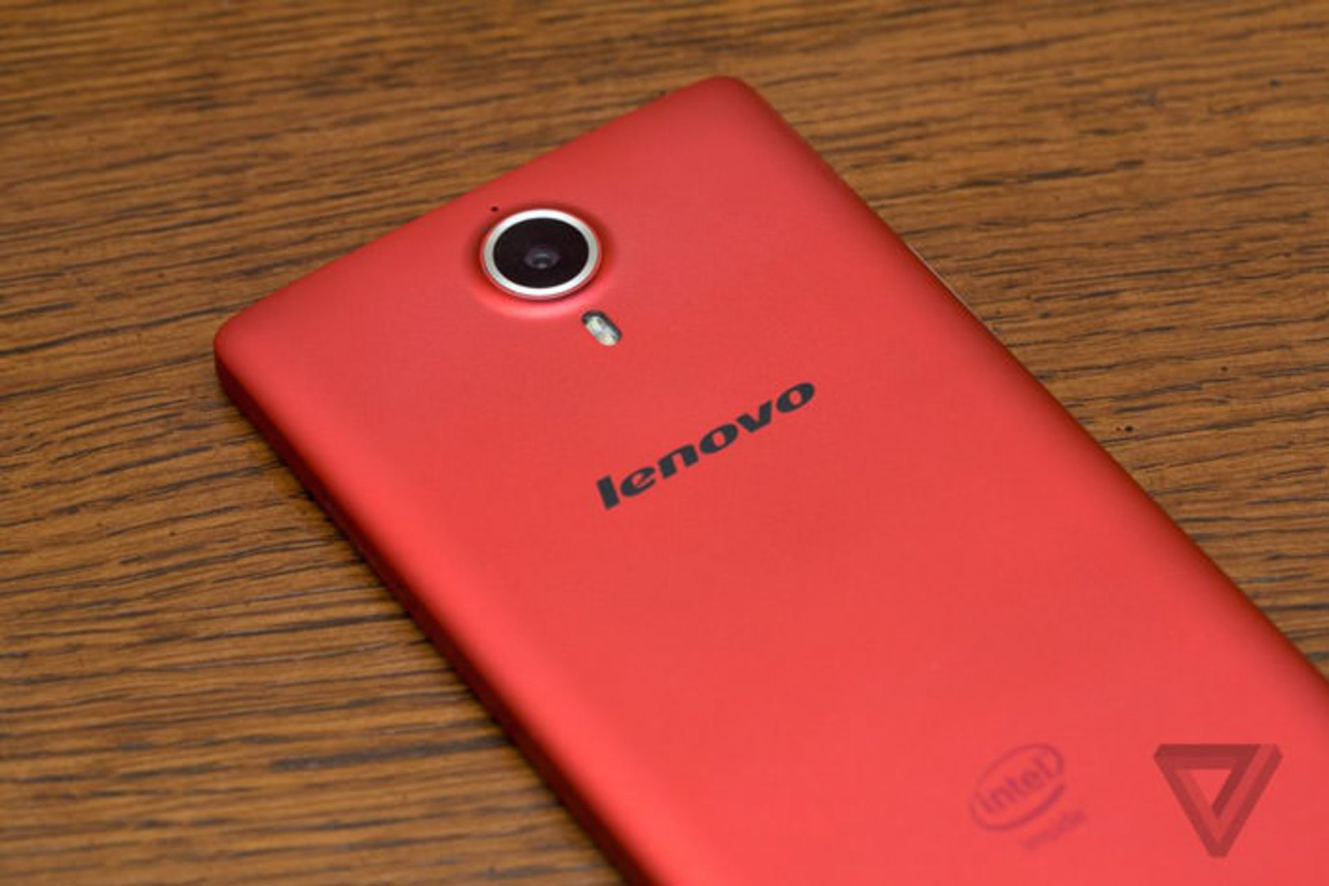 ces-day-1-lenovo-p90-0116