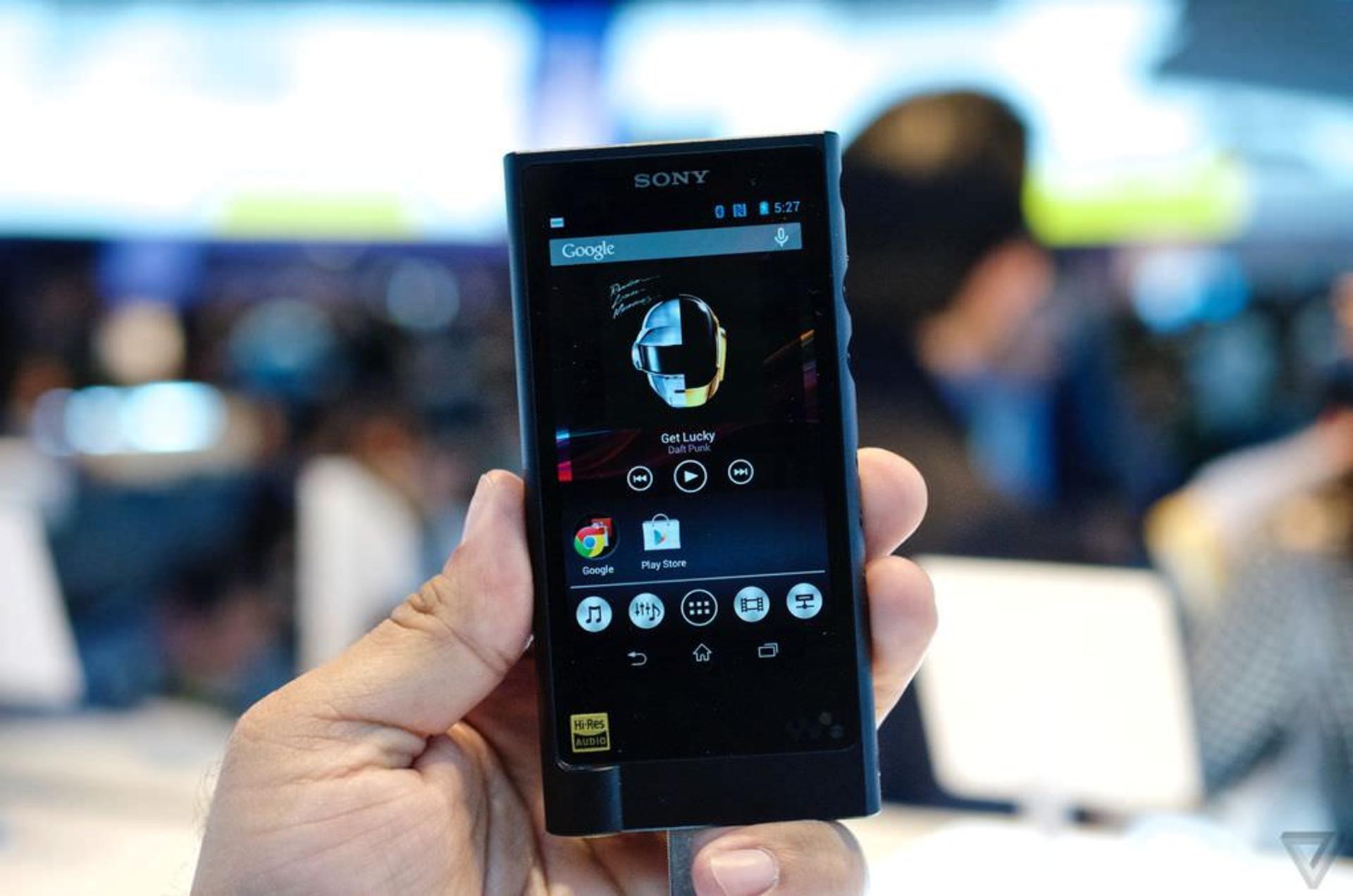 cessonywalkman001.0