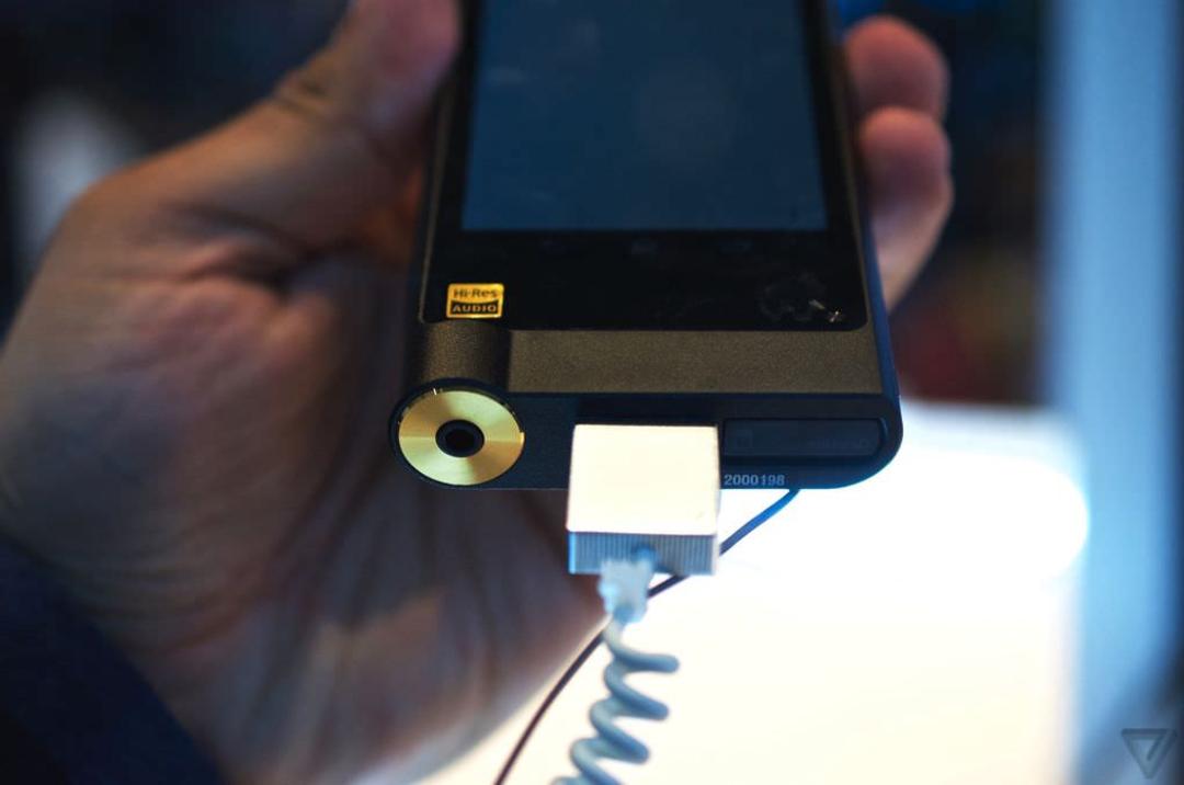 cessonywalkman003.0