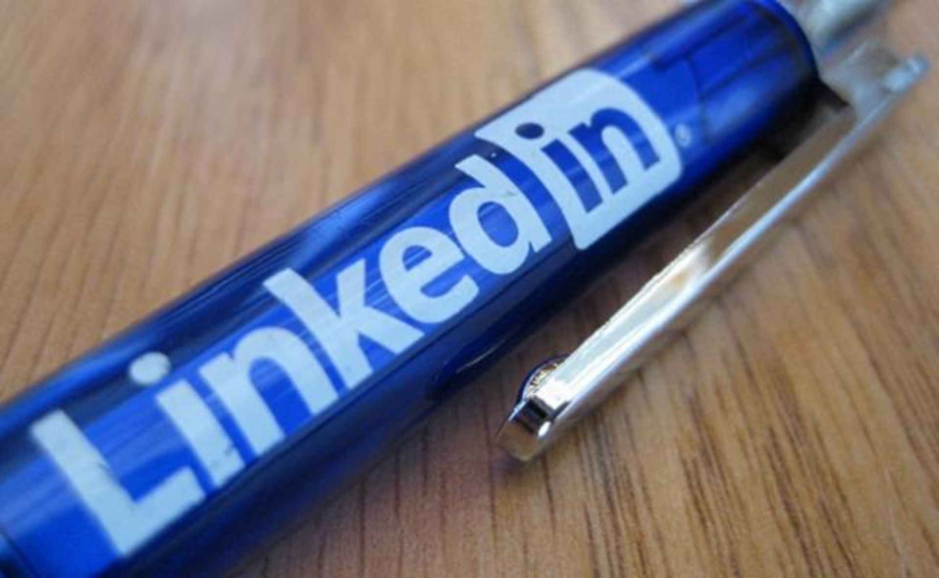 10-linkedin-logo
