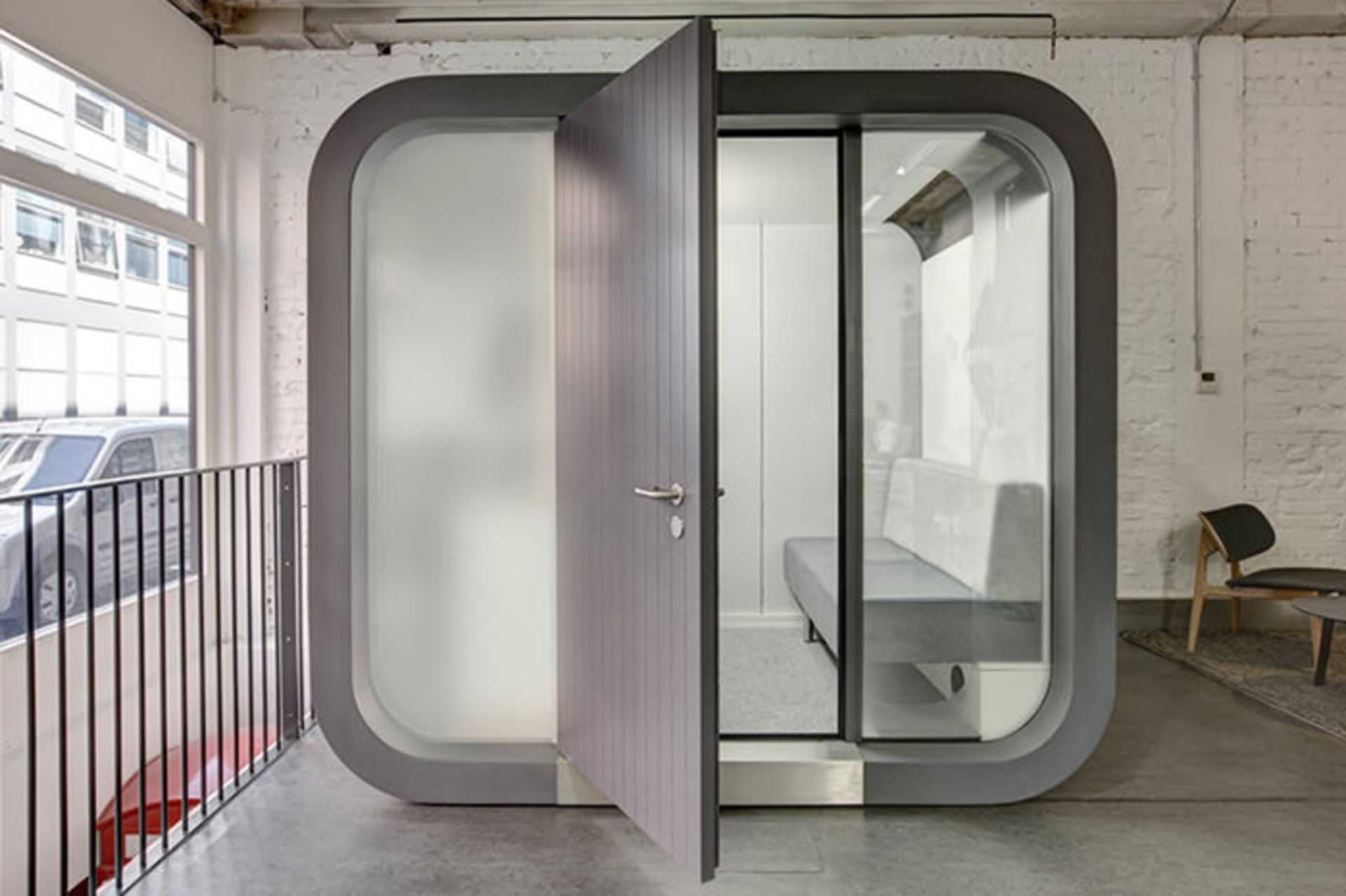 طرحی خلاقانه برای دفتر کار در منزل