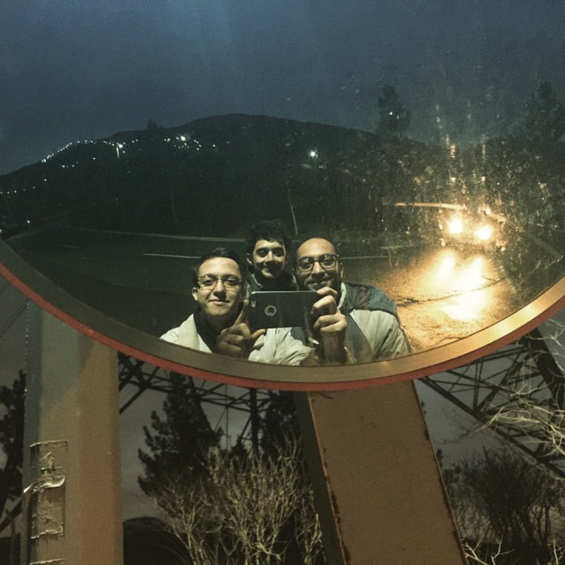 مسابقه‌ی سلفی مایکت و زومیت