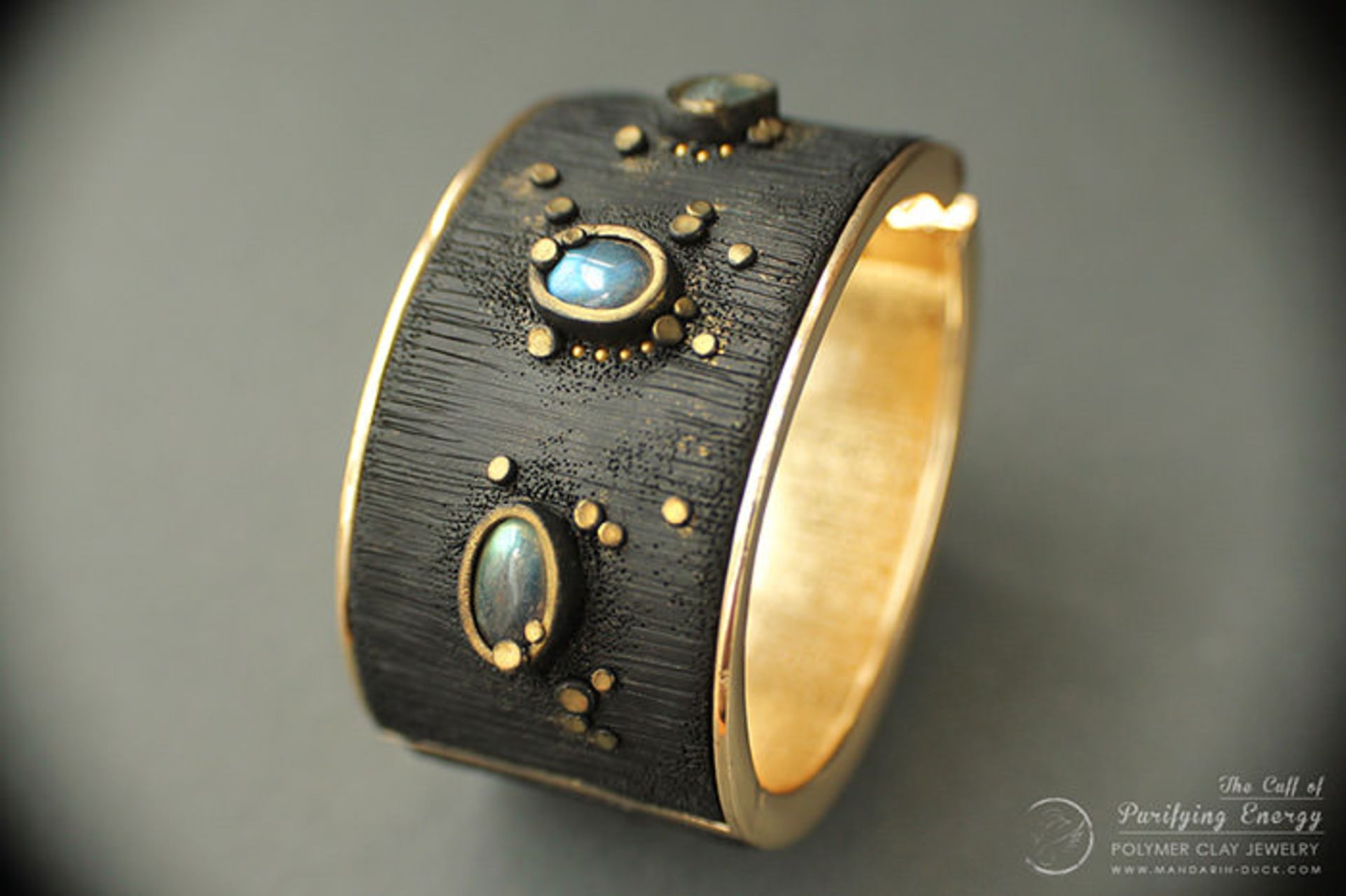 زینت آلات ساخته شده با گل رس