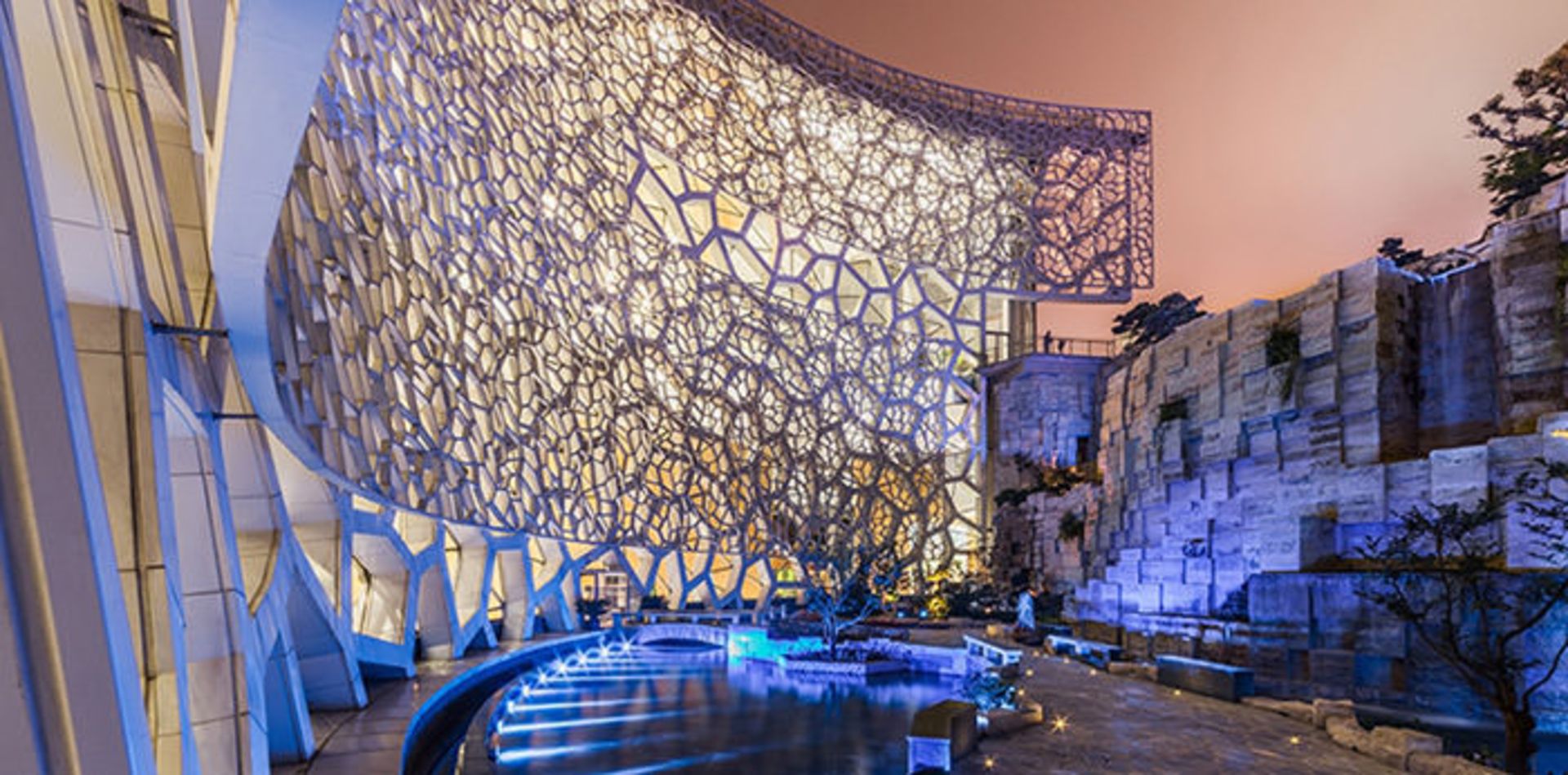 نگاهی به ساختمان موزه تاریخ طبیعی شانگهای