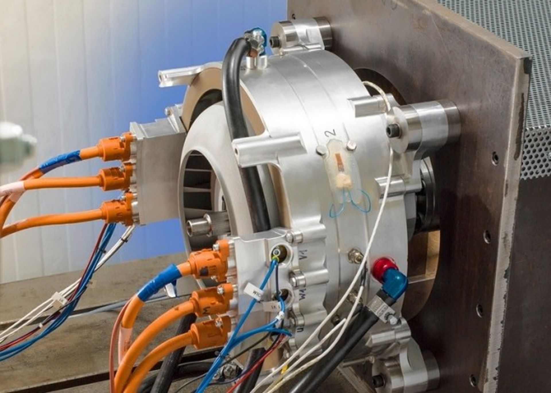 siemens-electric-plane-motor-10