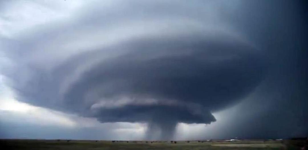20-incredibly-shocking-cloud-formations-across-the-world-1