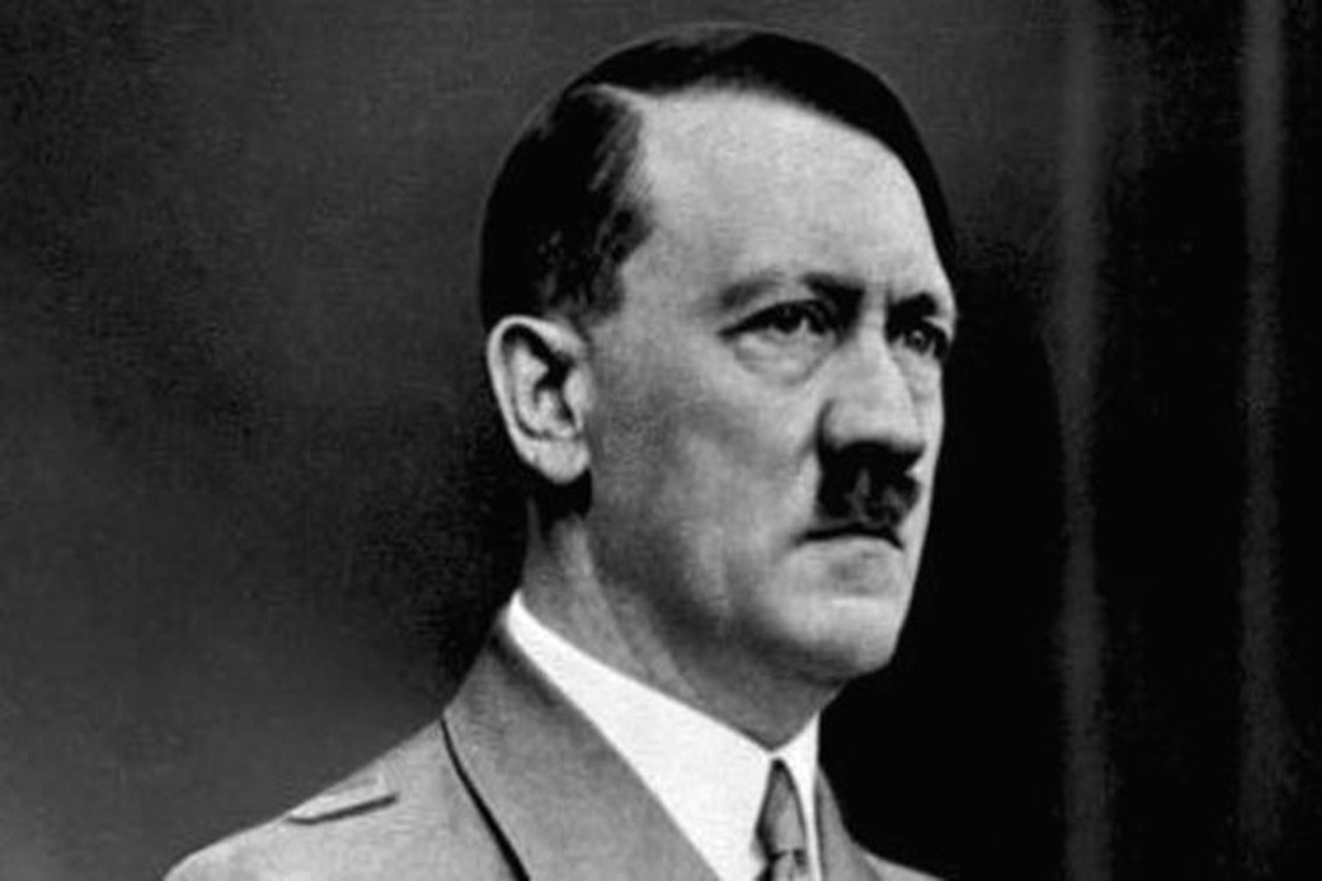 Bundesarchiv Bild 183 S33882 Adolf Hitler retouched e1378954526244