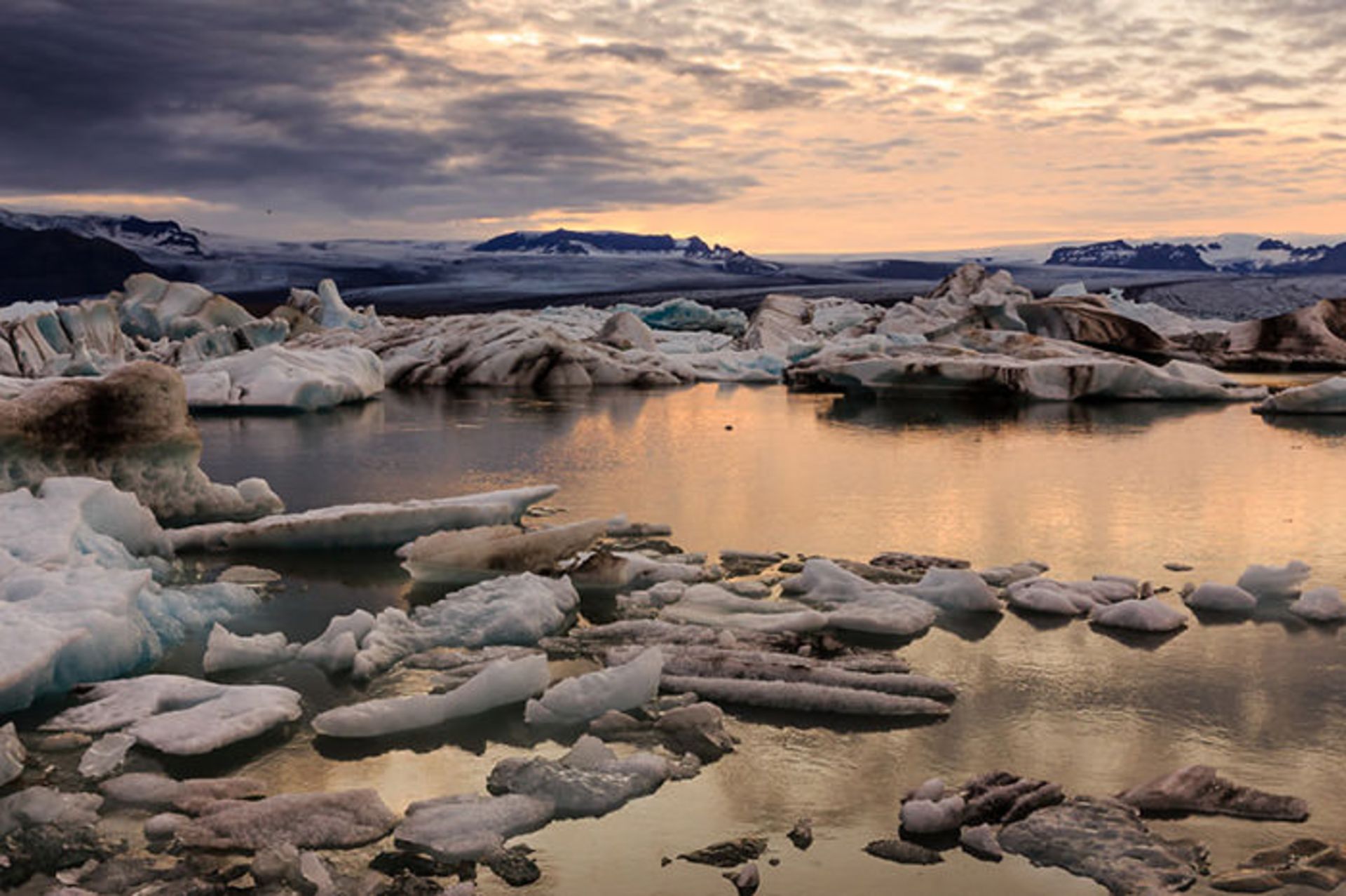 سفر به ایسلند همراه با فابین رولند