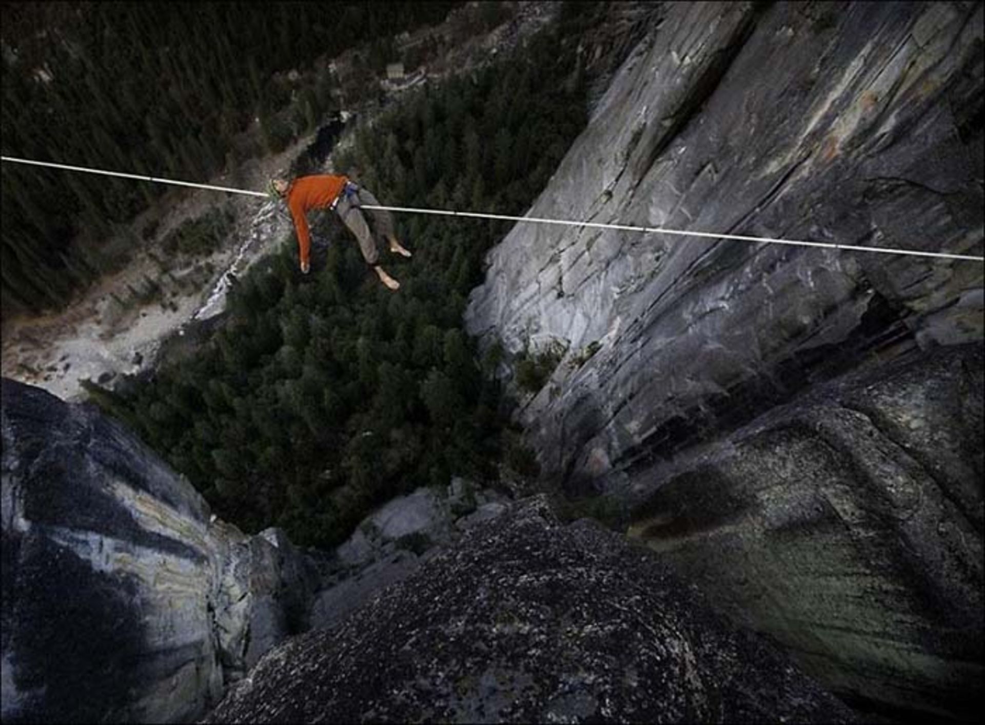 تصاویری مهیج از حضور در بالاترین نقاط زمین و ساختمان‌ها