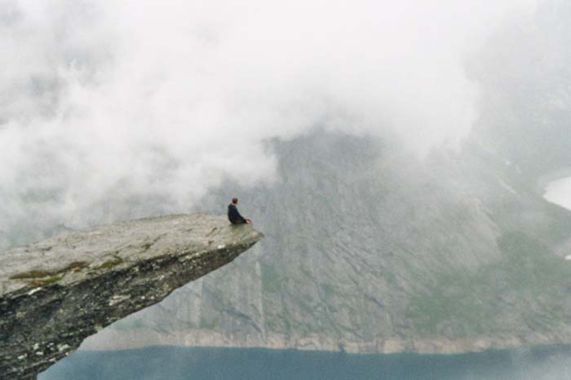 تصاویری مهیج از حضور در بالاترین نقاط زمین و ساختمان‌ها