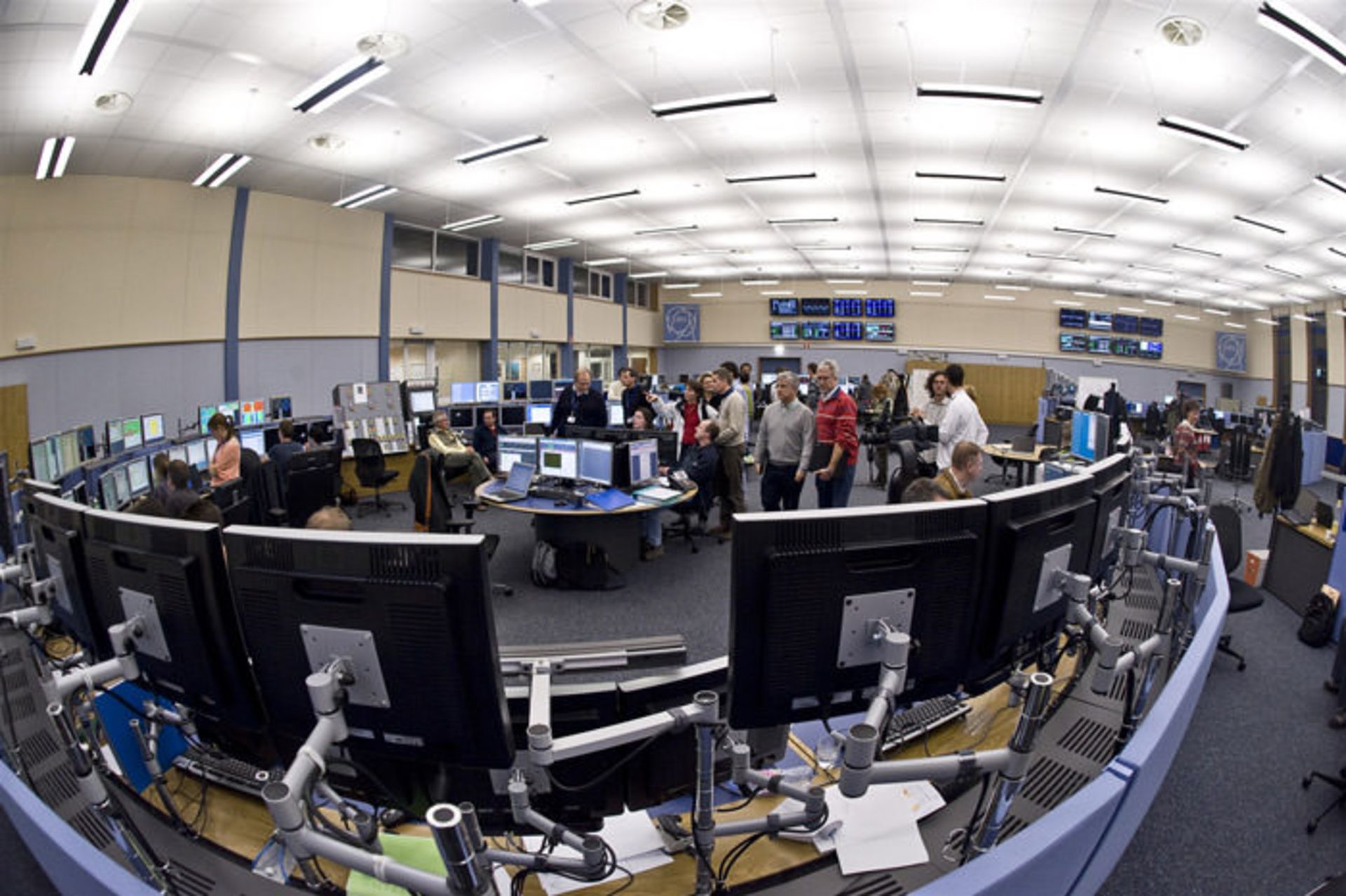 lhc control room 3