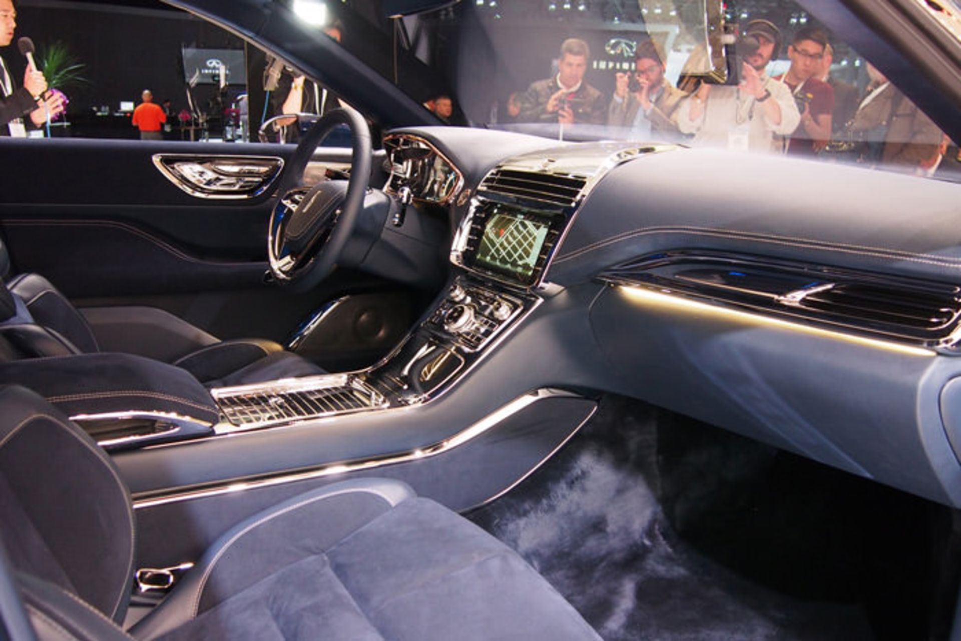 فضای داخلی لینکلن کانتیننتال