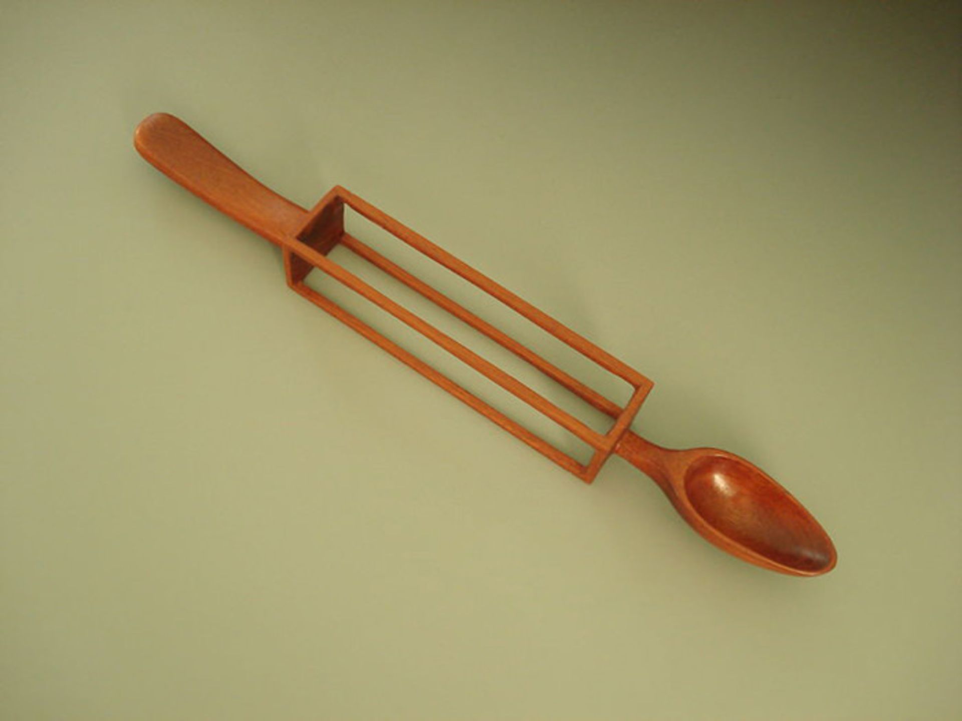 نگاهی به خلاقیت به کار رفته در ساخت قاشق‌های جوبی تری ویدنر