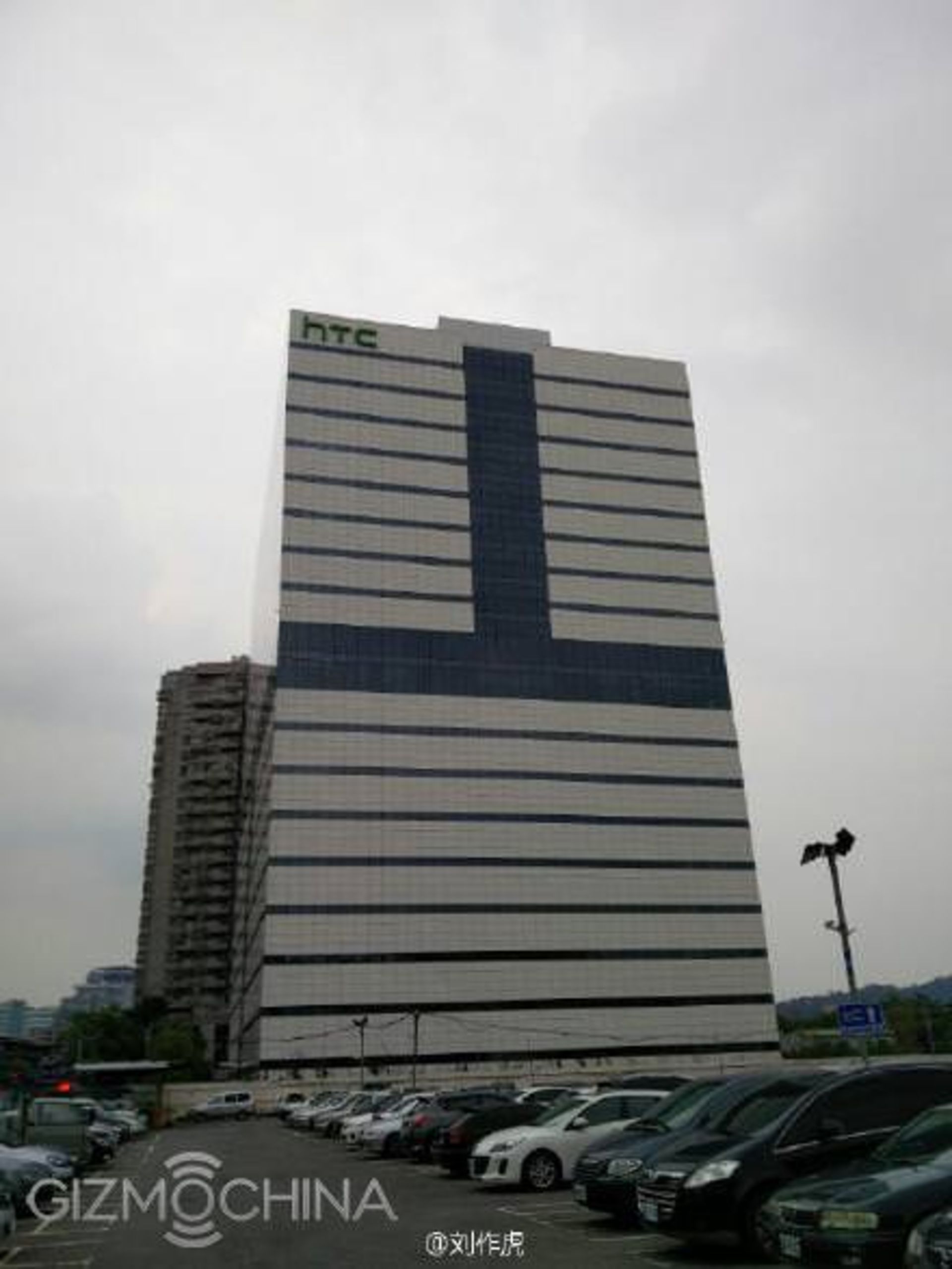 oneplus htc factory 02