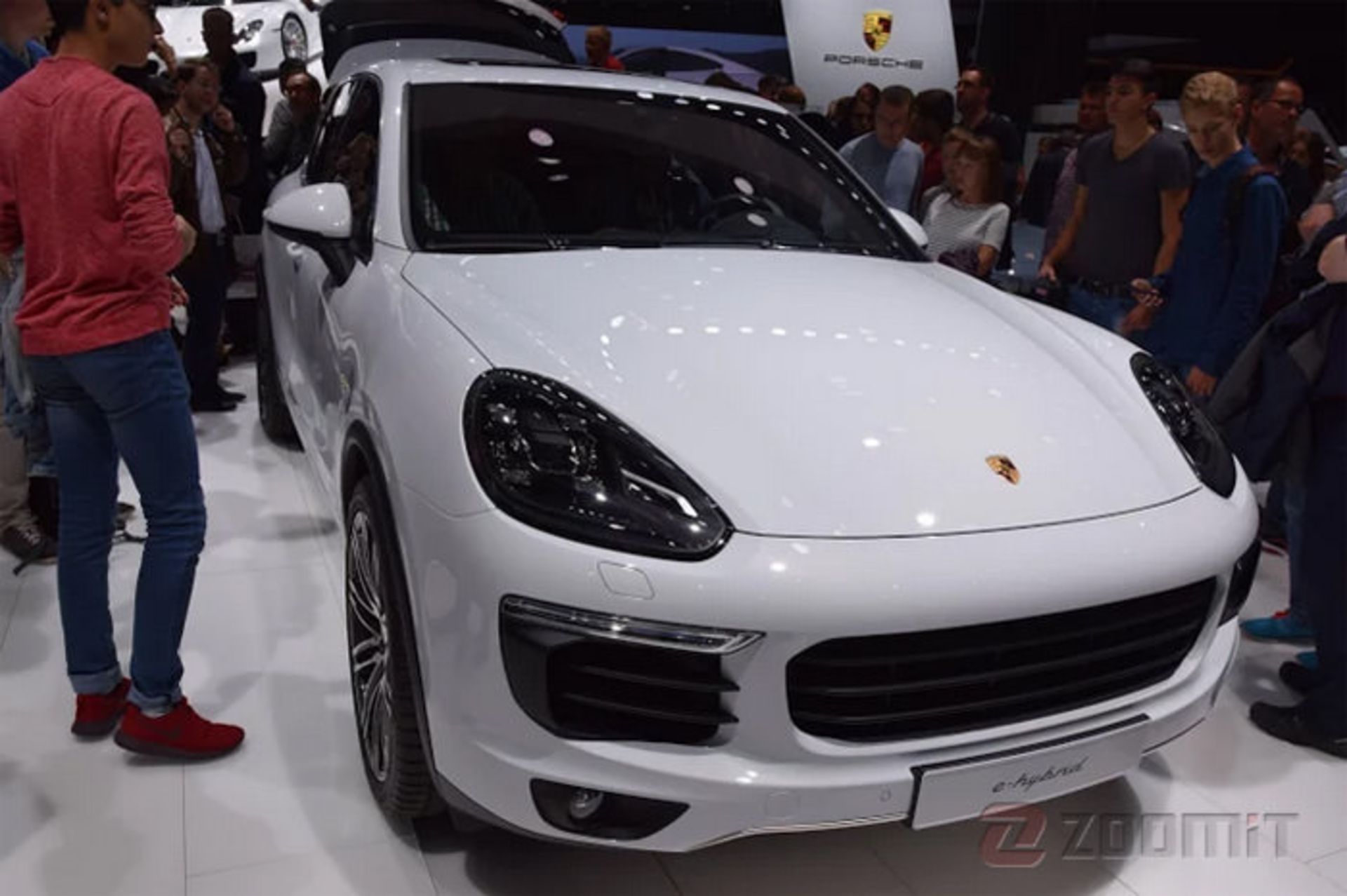 Porsche cayenne 1