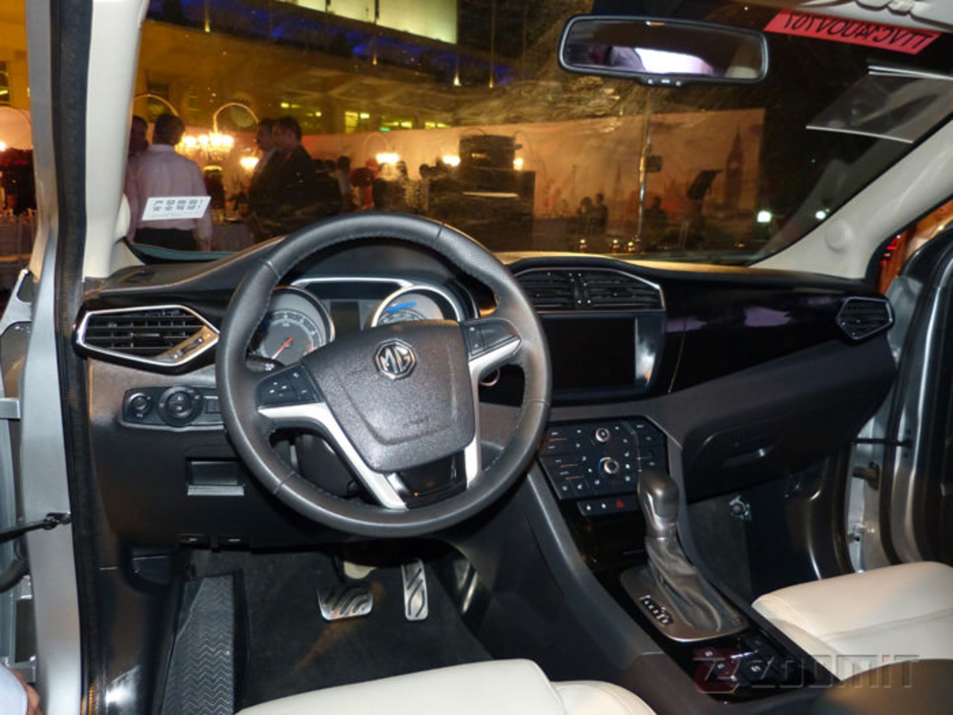 media motors mg gs unveiled 11