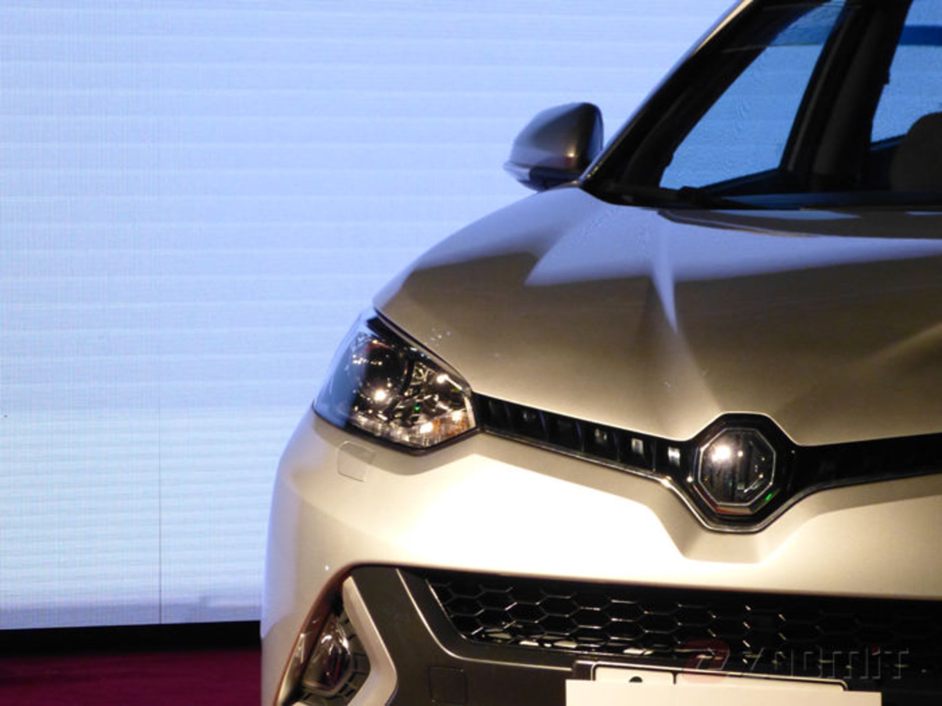 media motors mg gs unveiled 7