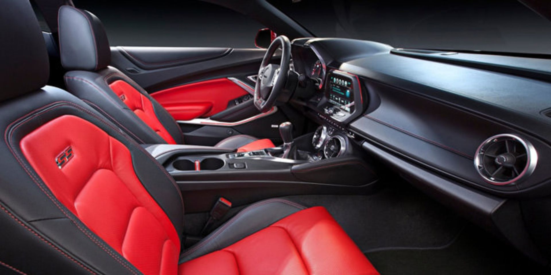 شورولت کامارو ۲۰۱۶