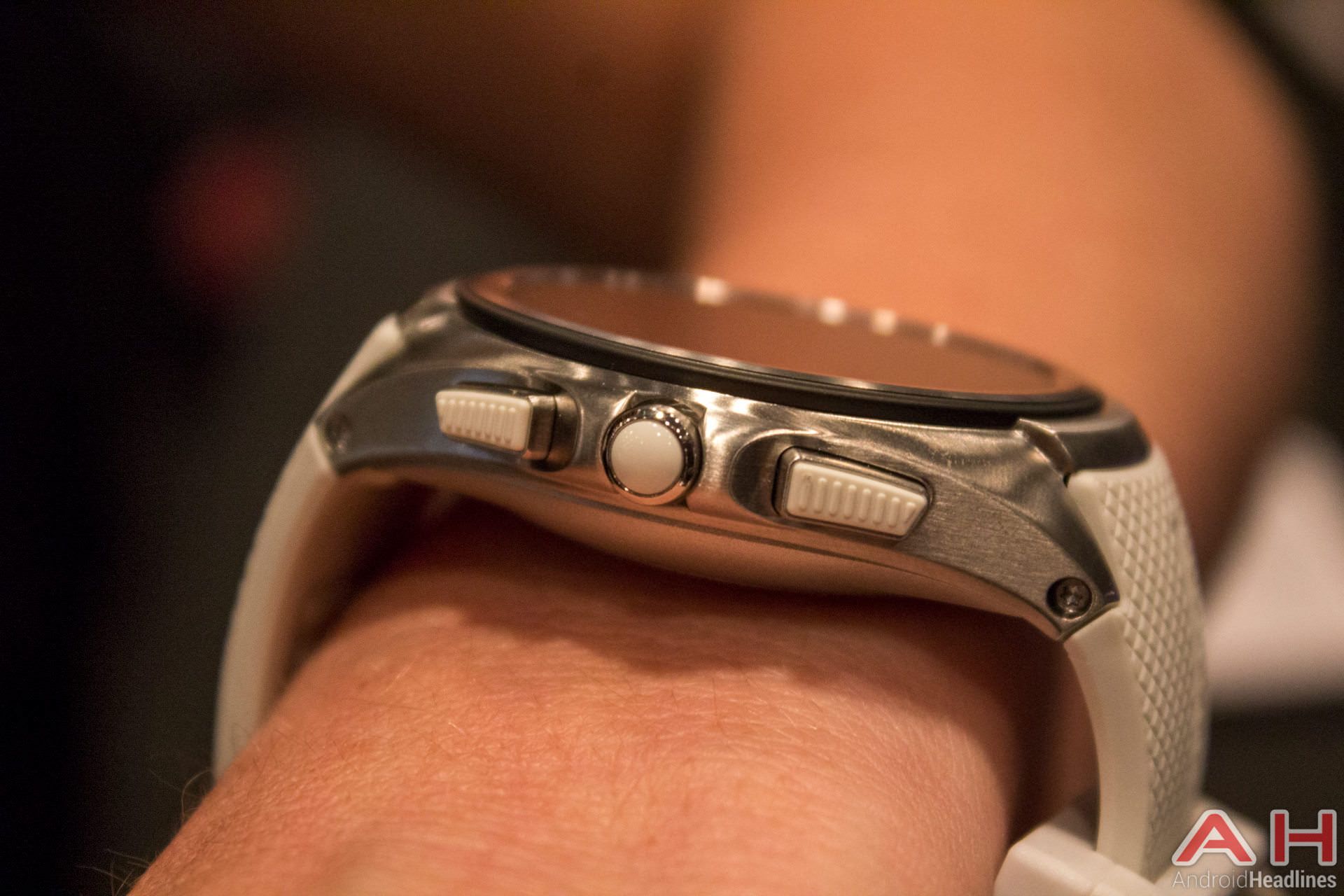 Watch Urbane 2nd LTE AH 3