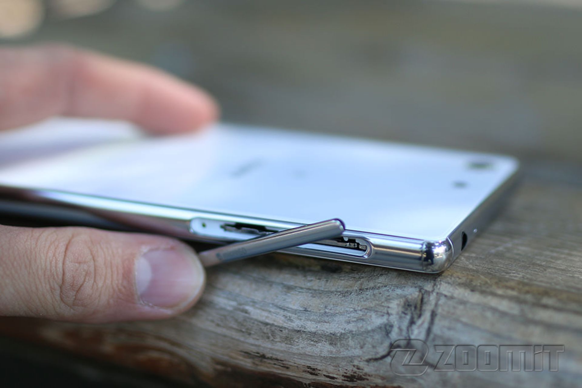 بررسی گوشی اکسپریا ام 5 سونی (Xperia M5 Dual)