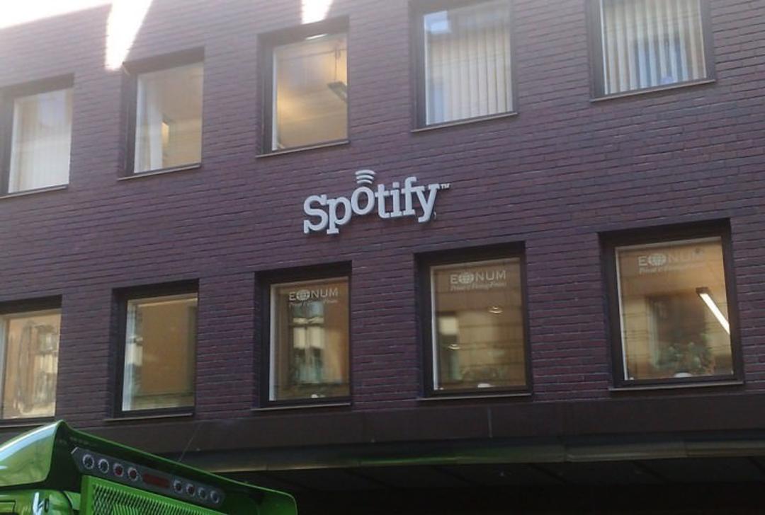 1024px-Spotify HQ-730x492