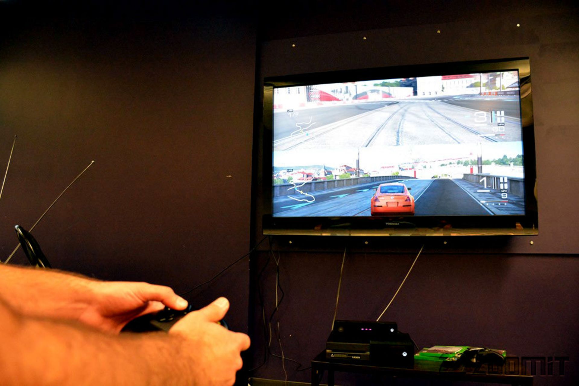 Xbox One Review zoomit