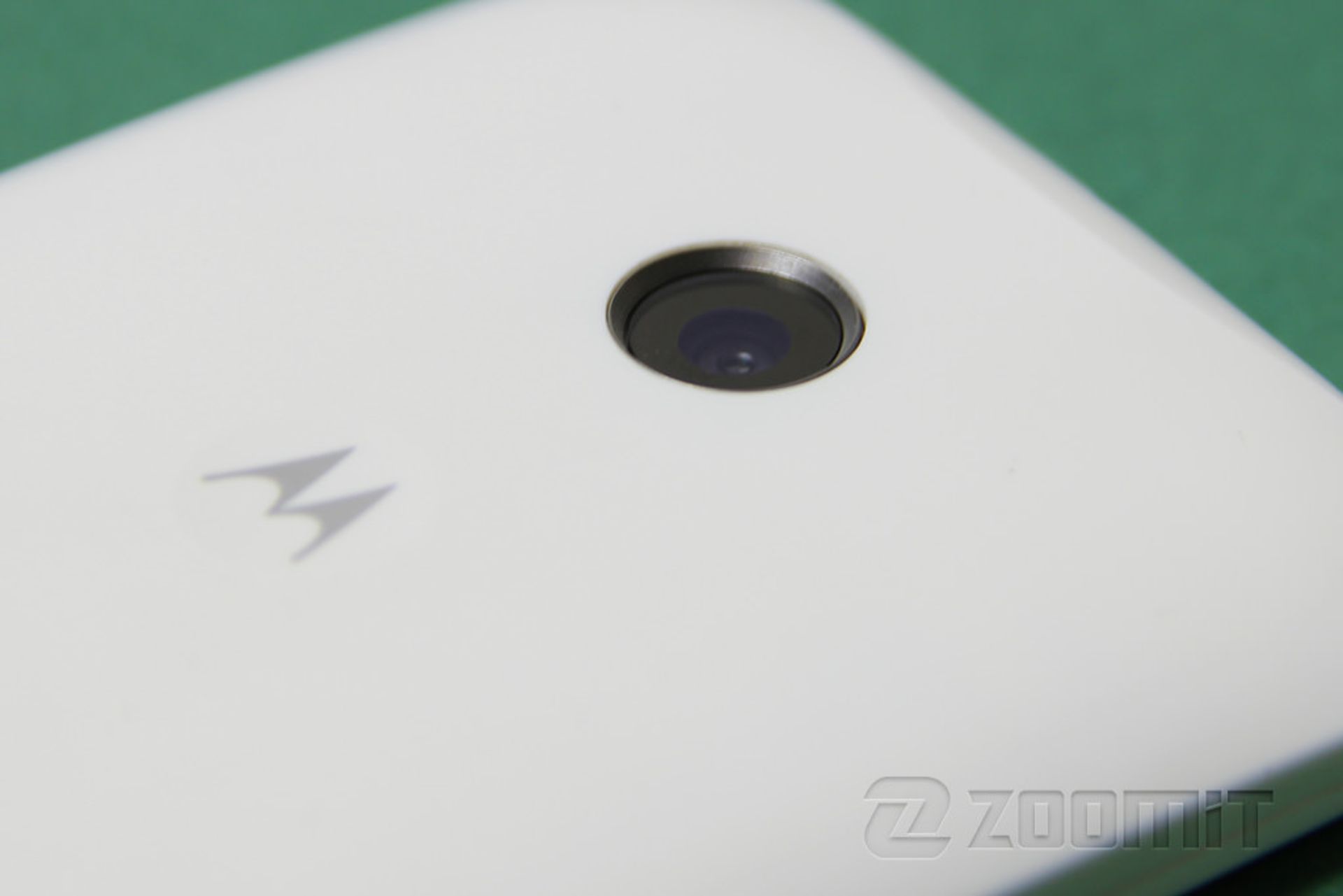 بررسی گوشی هوشمند Moto E موتورولا