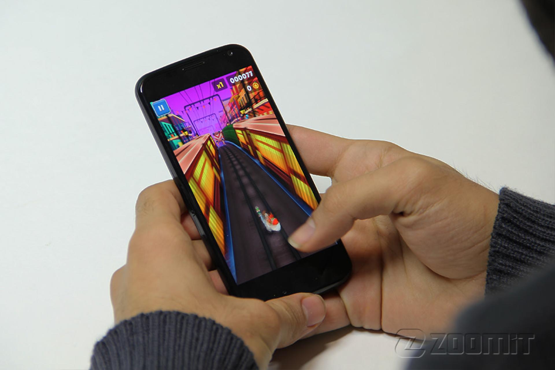 بررسی گوشی Moto X 2013 موتورولا