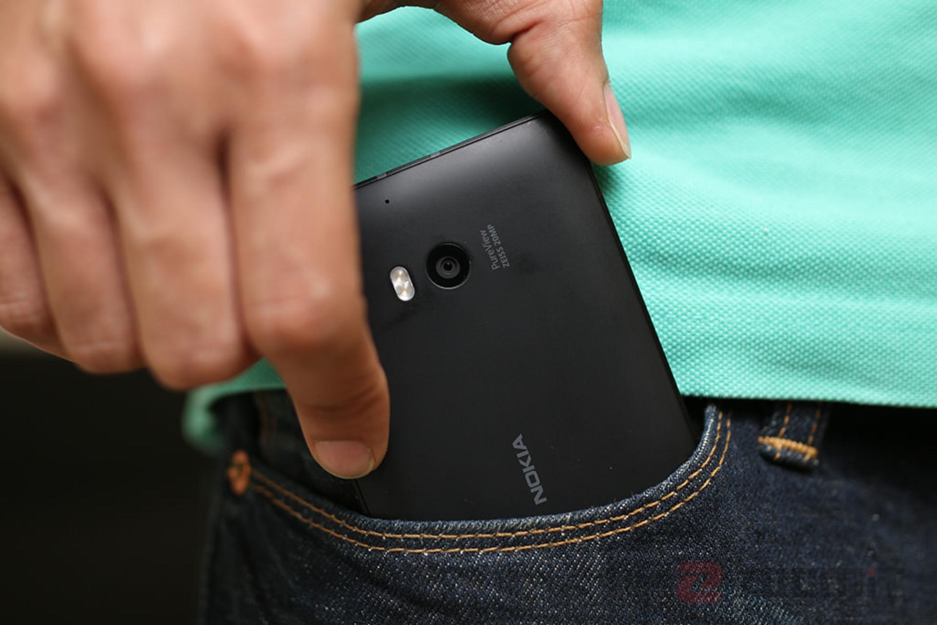 بررسی لومیا 930 نوکیا (Lumia 930)