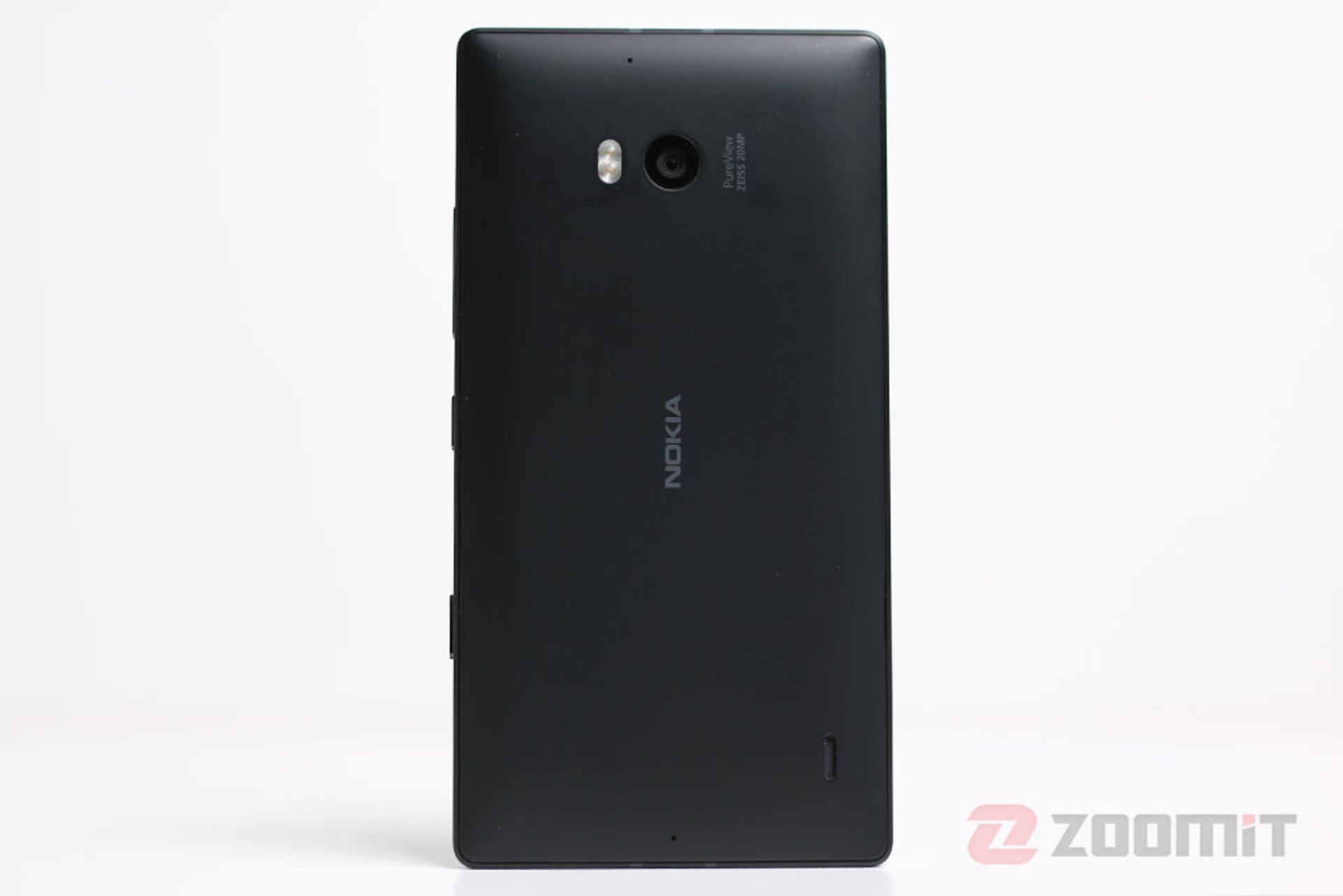 بررسی لومیا 930 نوکیا (Lumia 930)