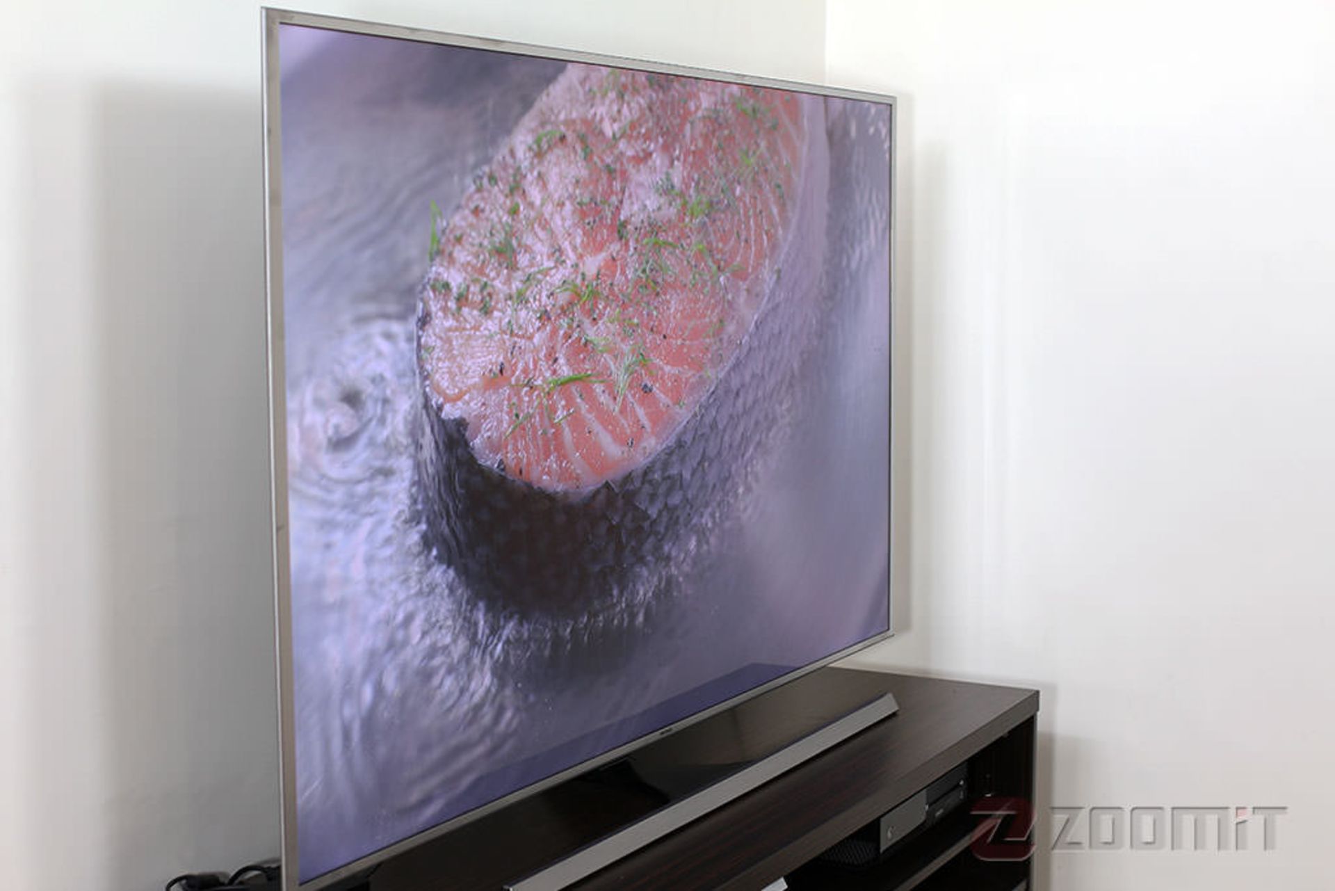 samsung suhd 12