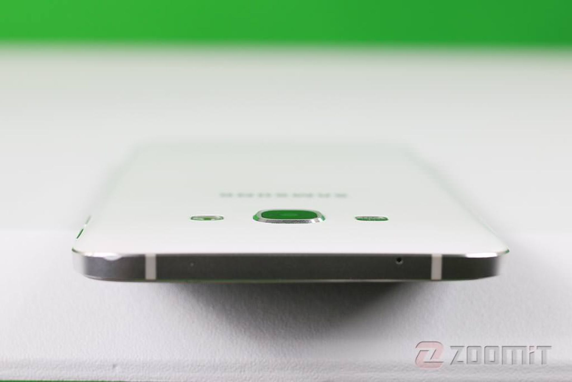 بررسی تلفن گلکسی A8 سامسونگ (Galaxy A8)