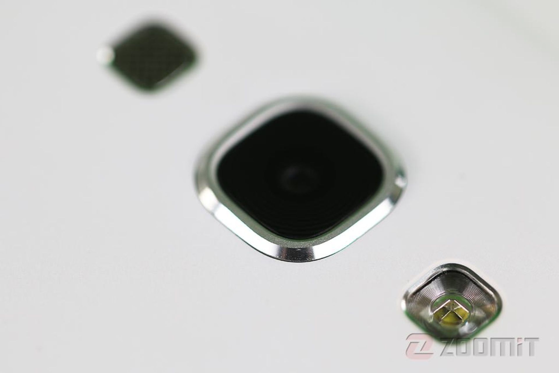 بررسی تلفن گلکسی A8 سامسونگ (Galaxy A8)