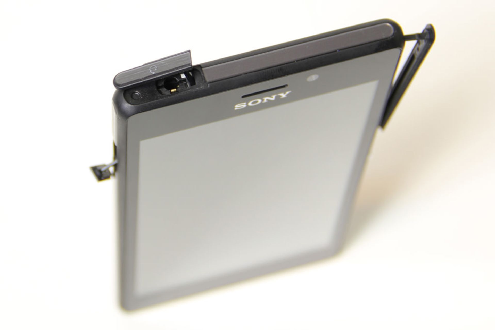 بررسی تلفن هوشمند Xperia M2 Aqua سونی