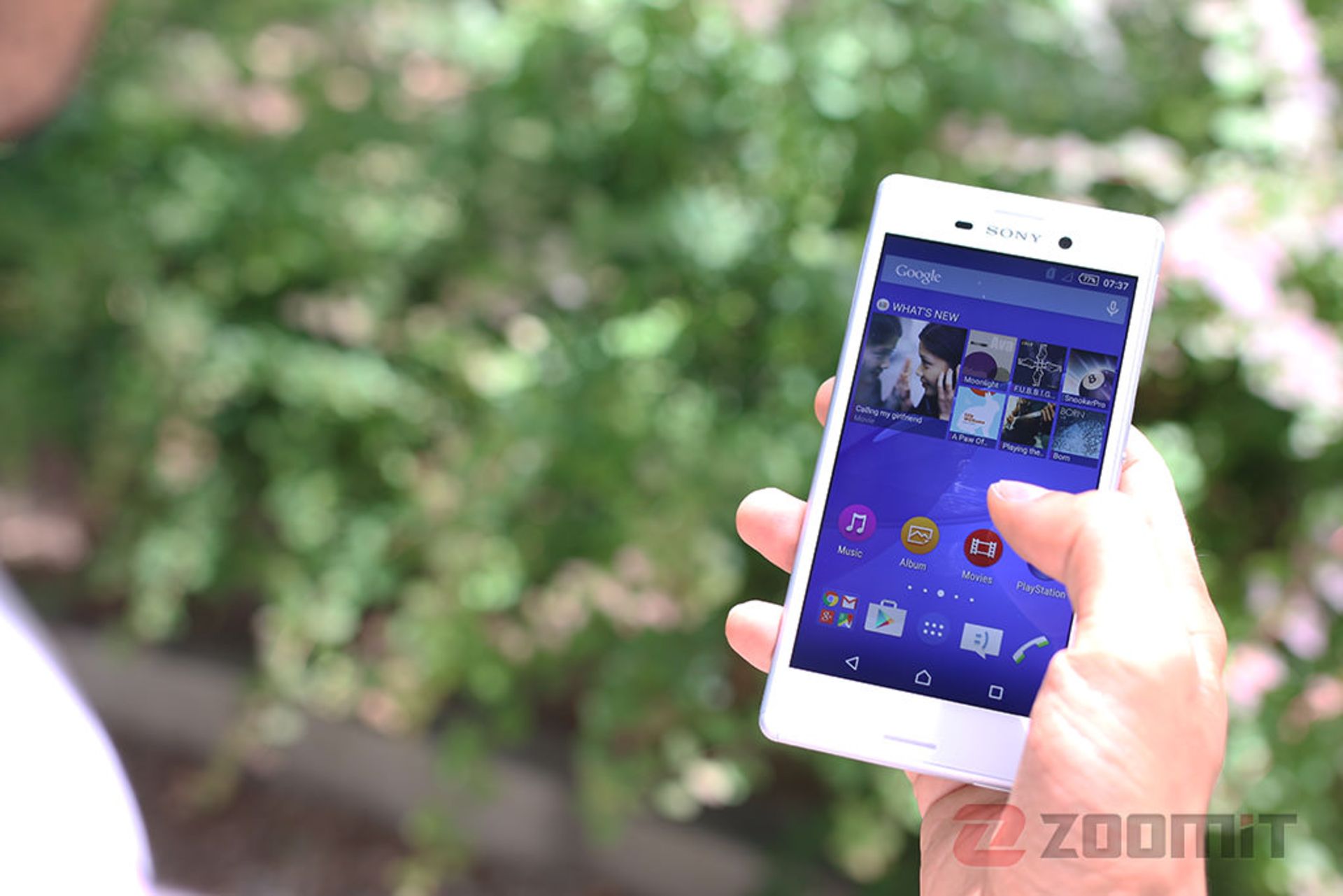 نمایشگر ام 4 آکوا