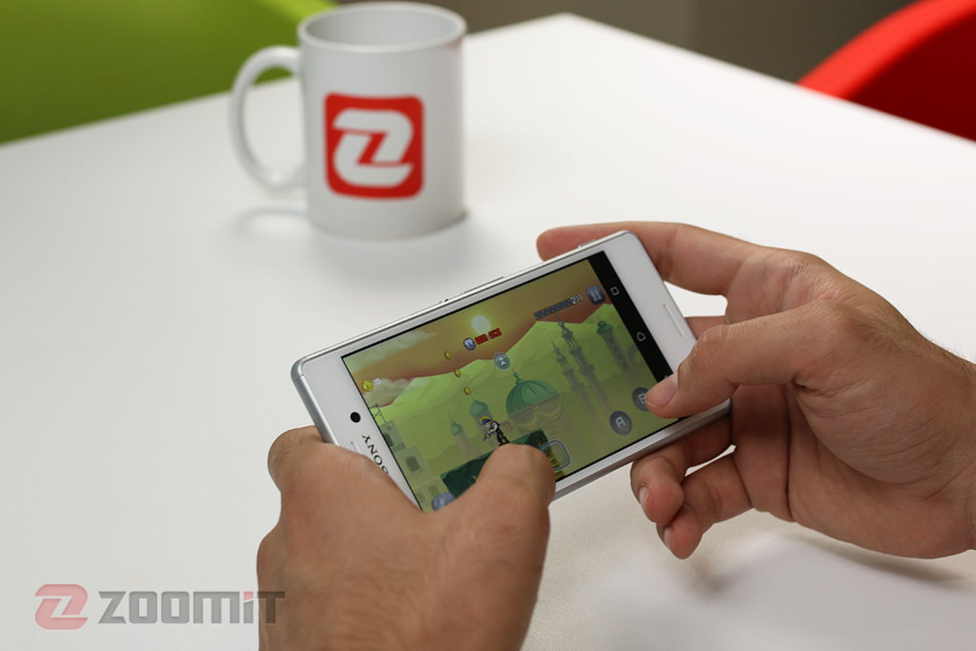 اکسپریا ام 4 آکوا