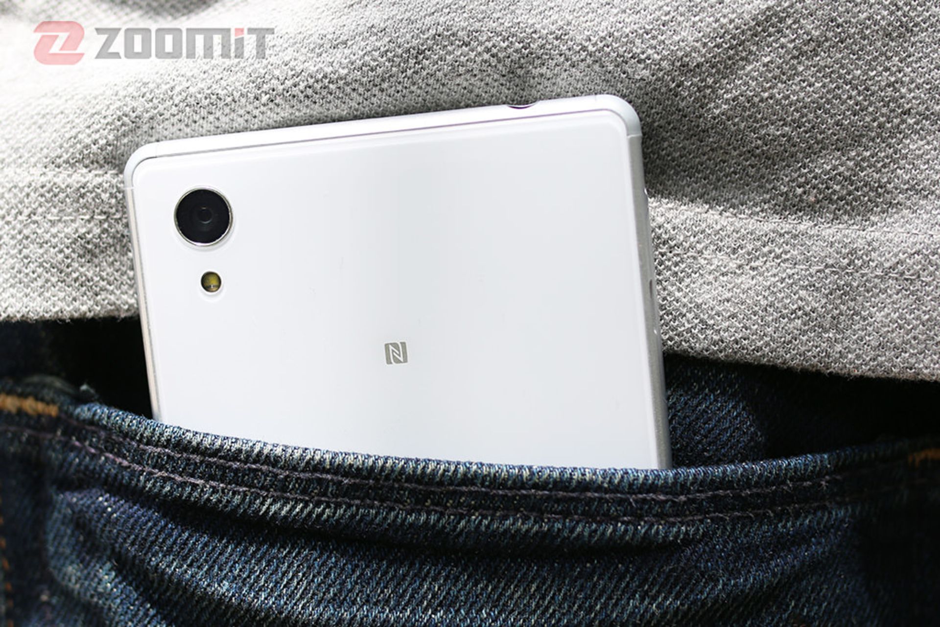 اکسپریا ام 4 آکوا