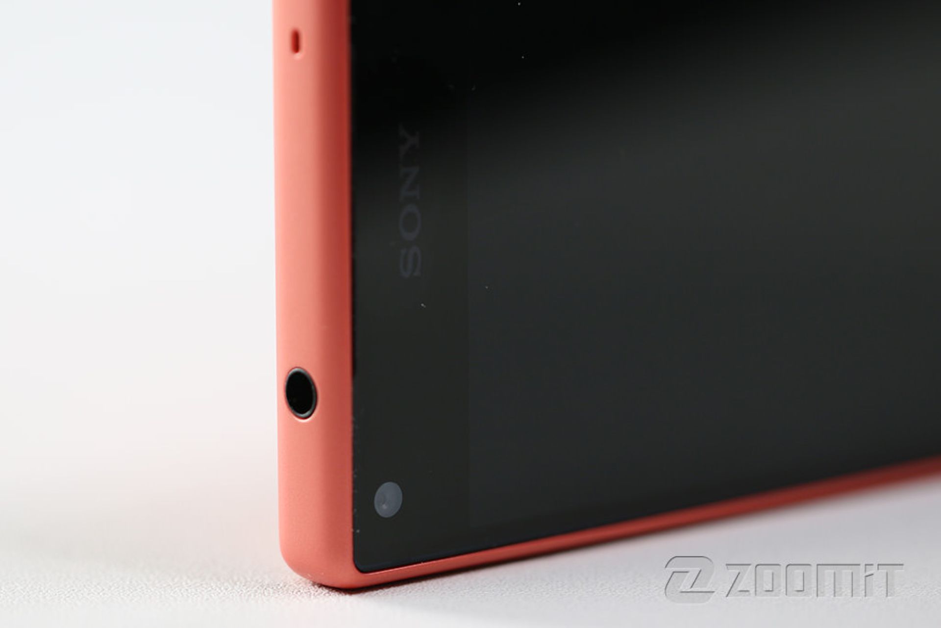 بررسی تلفن اکسپریا زد 5 کامپکت (Xperia Z5 Compact)