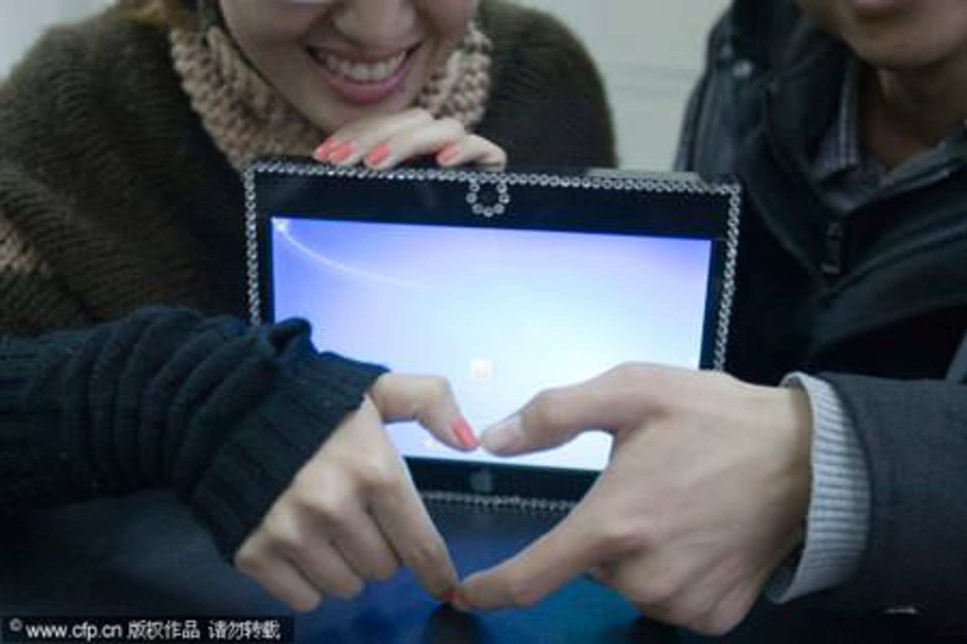 man-made-tablet-chinese-with-125-dollors-2