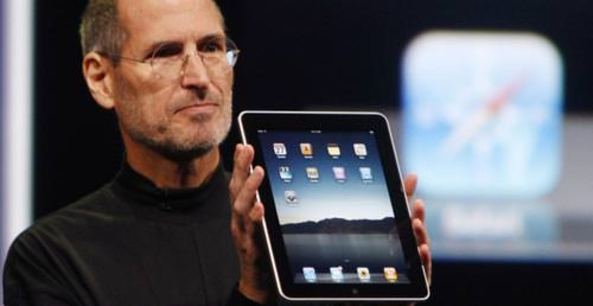 steve-jobs-holding-ipad-sternly