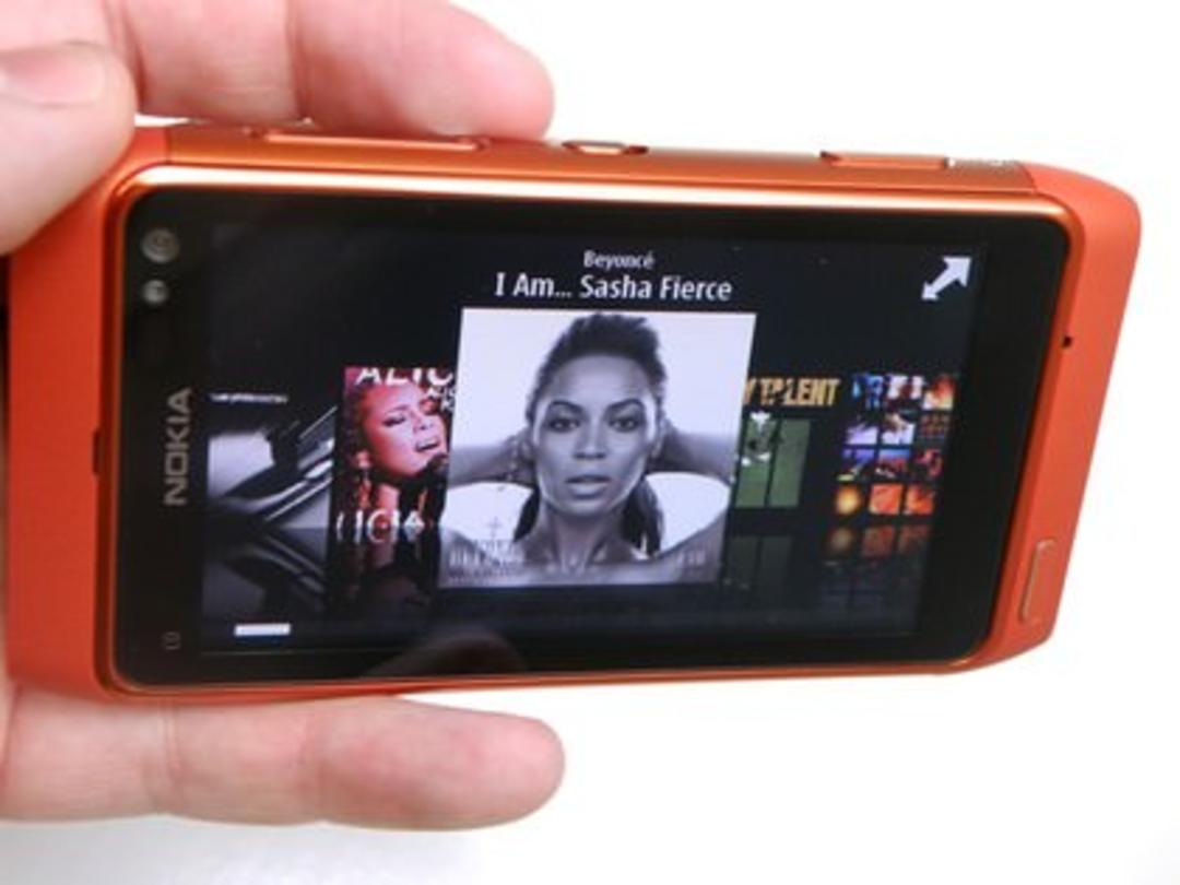 Nokia_N8_player