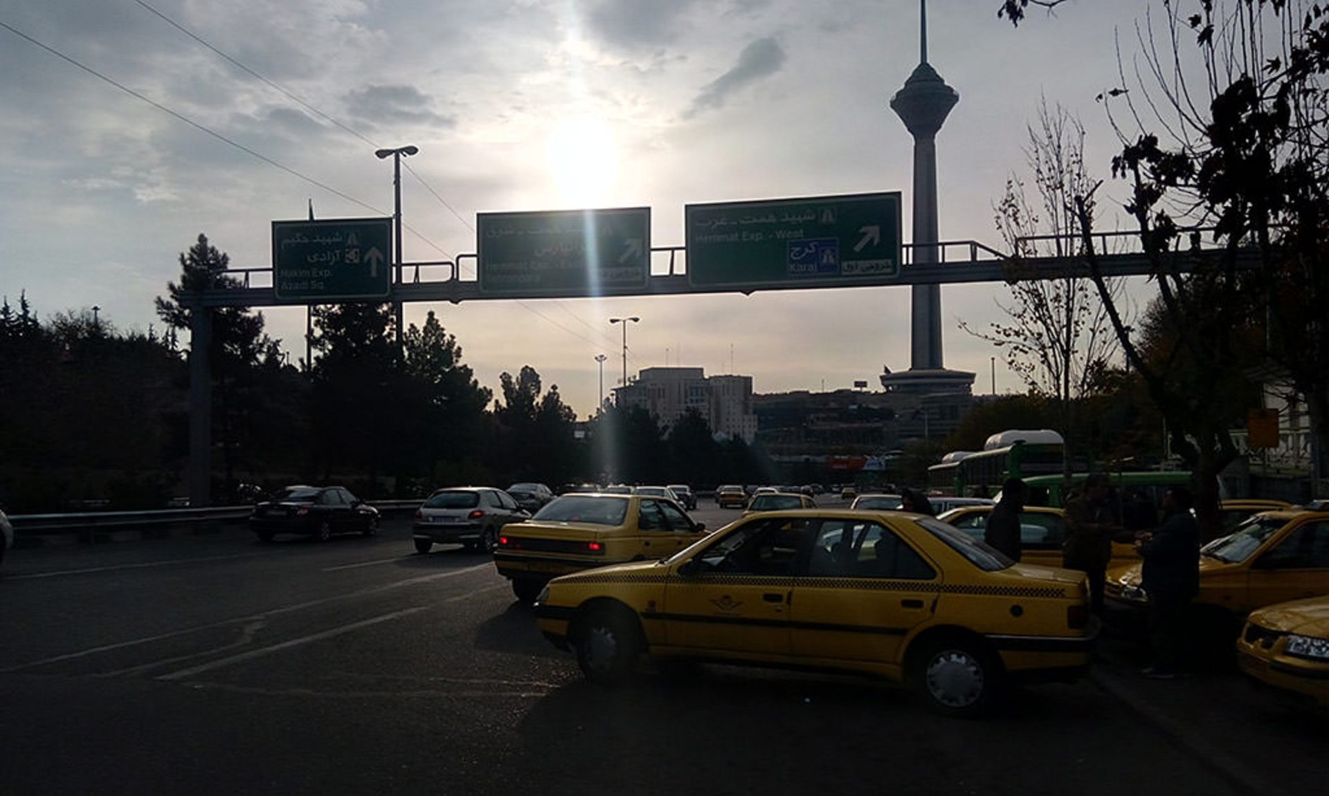 بررسی دیزایر 820 جی پلاس اچ‌تی‌سی