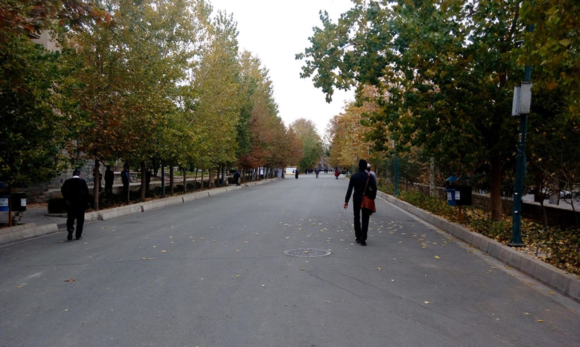 بررسی دیزایر 820 جی پلاس اچ‌تی‌سی