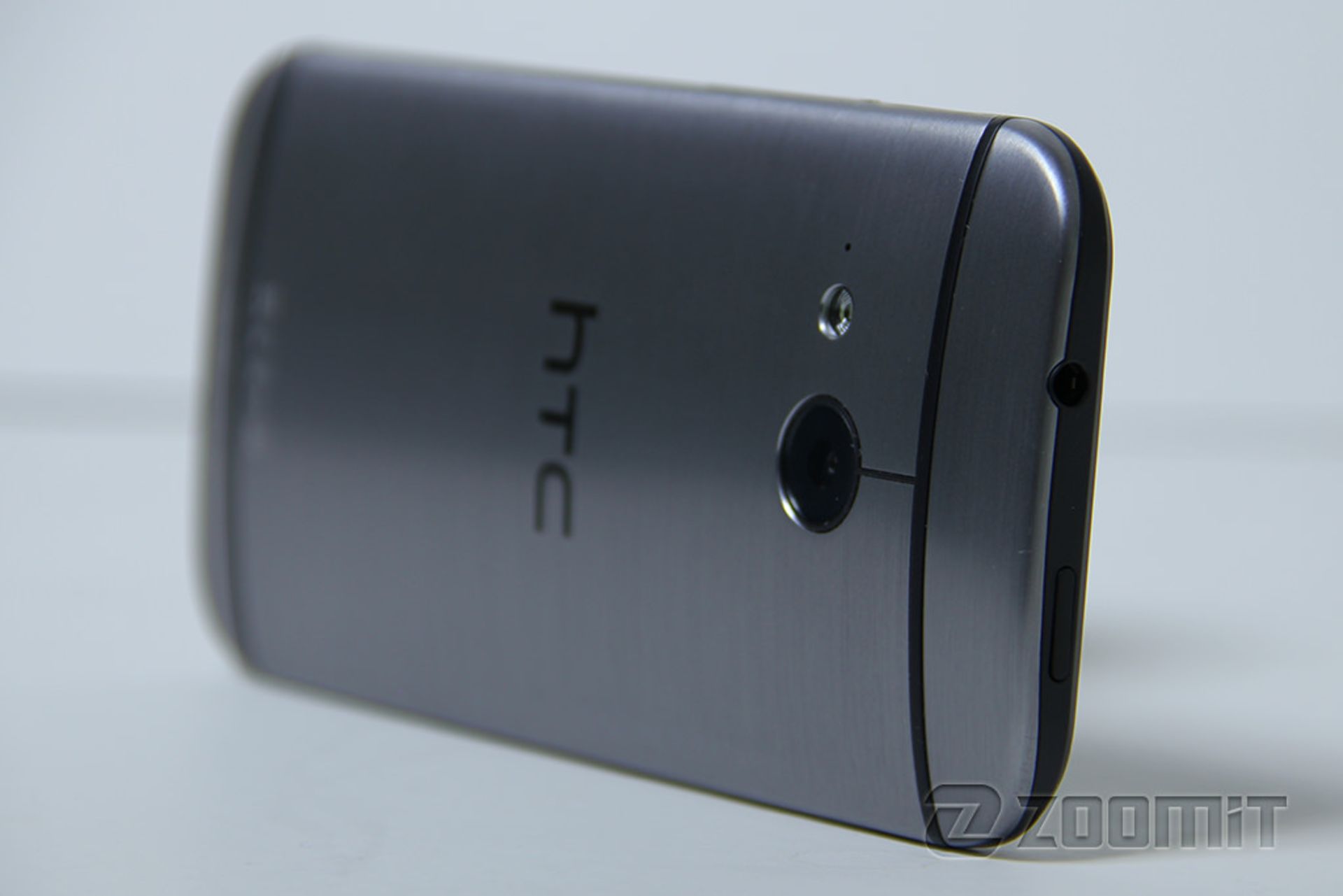 بررسی تلفن One M8 mini اچ‌تی‌سی